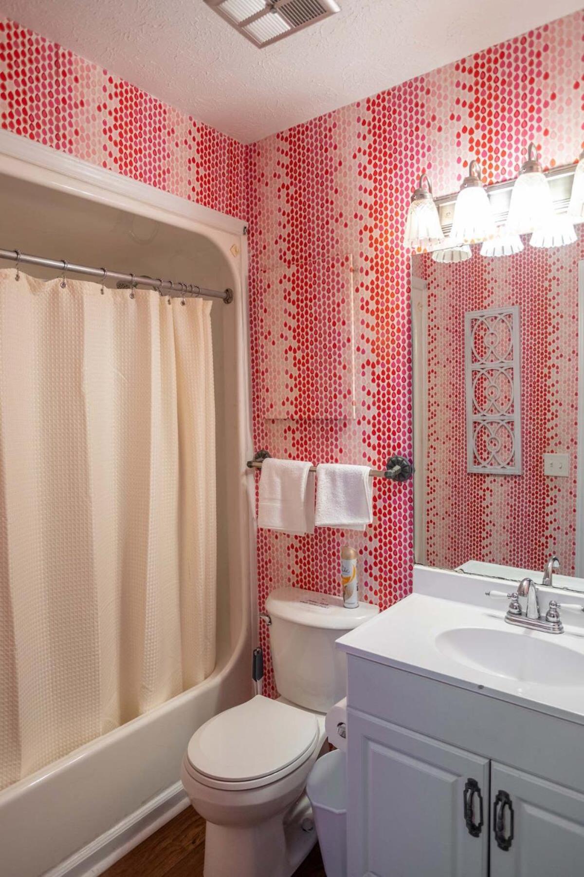 Montgomery Vacations - Near Hospital  Dining- Merry on Moorcroft - Property Image 49