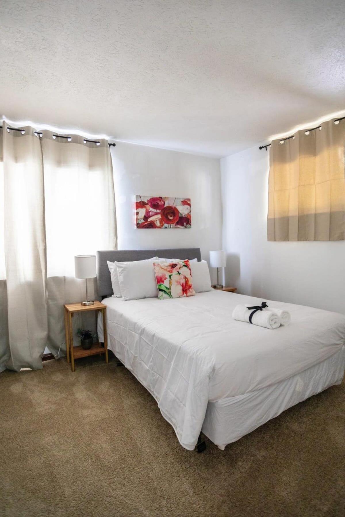 Montgomery Vacations - Near Hospital  Dining- Merry on Moorcroft - Property Image 58