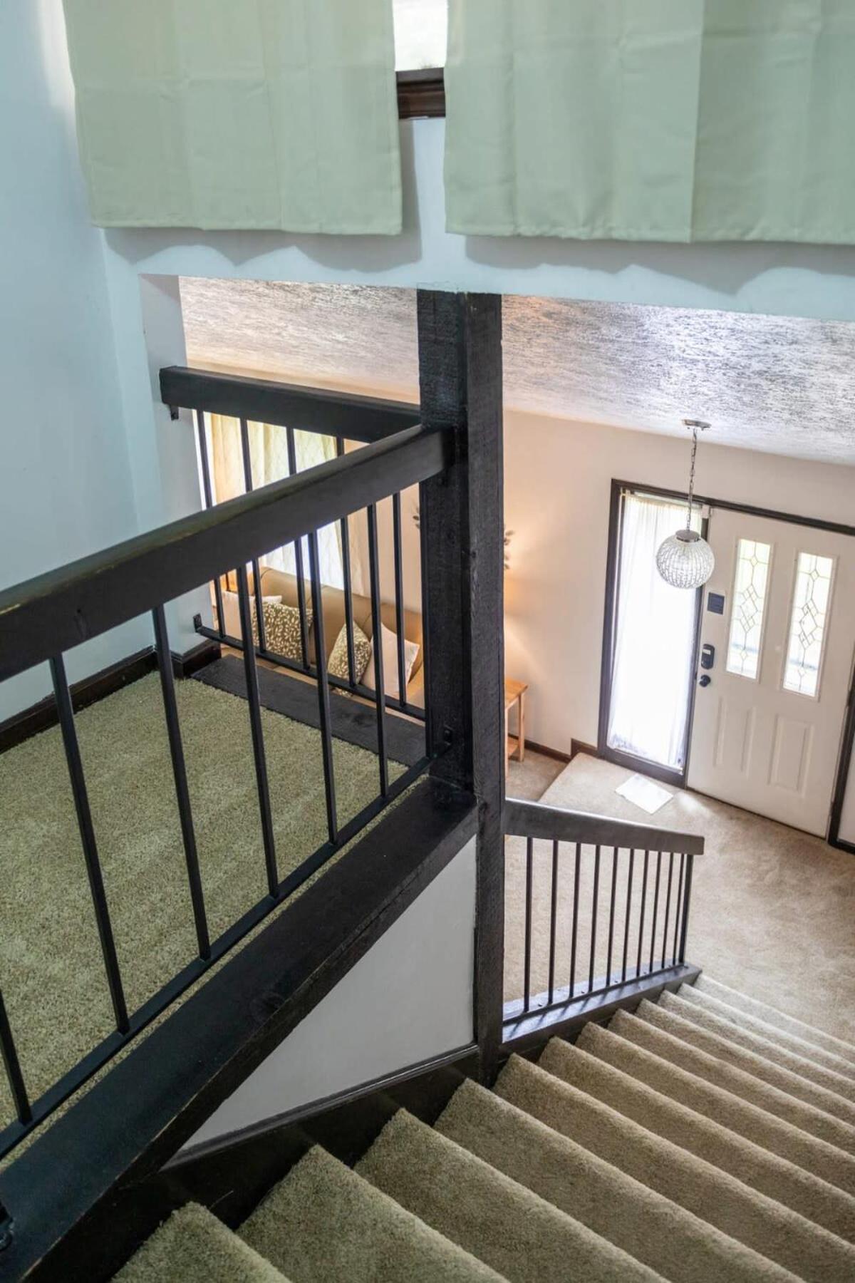 Montgomery Vacations - Near Hospital  Dining- Merry on Moorcroft - Property Image 18