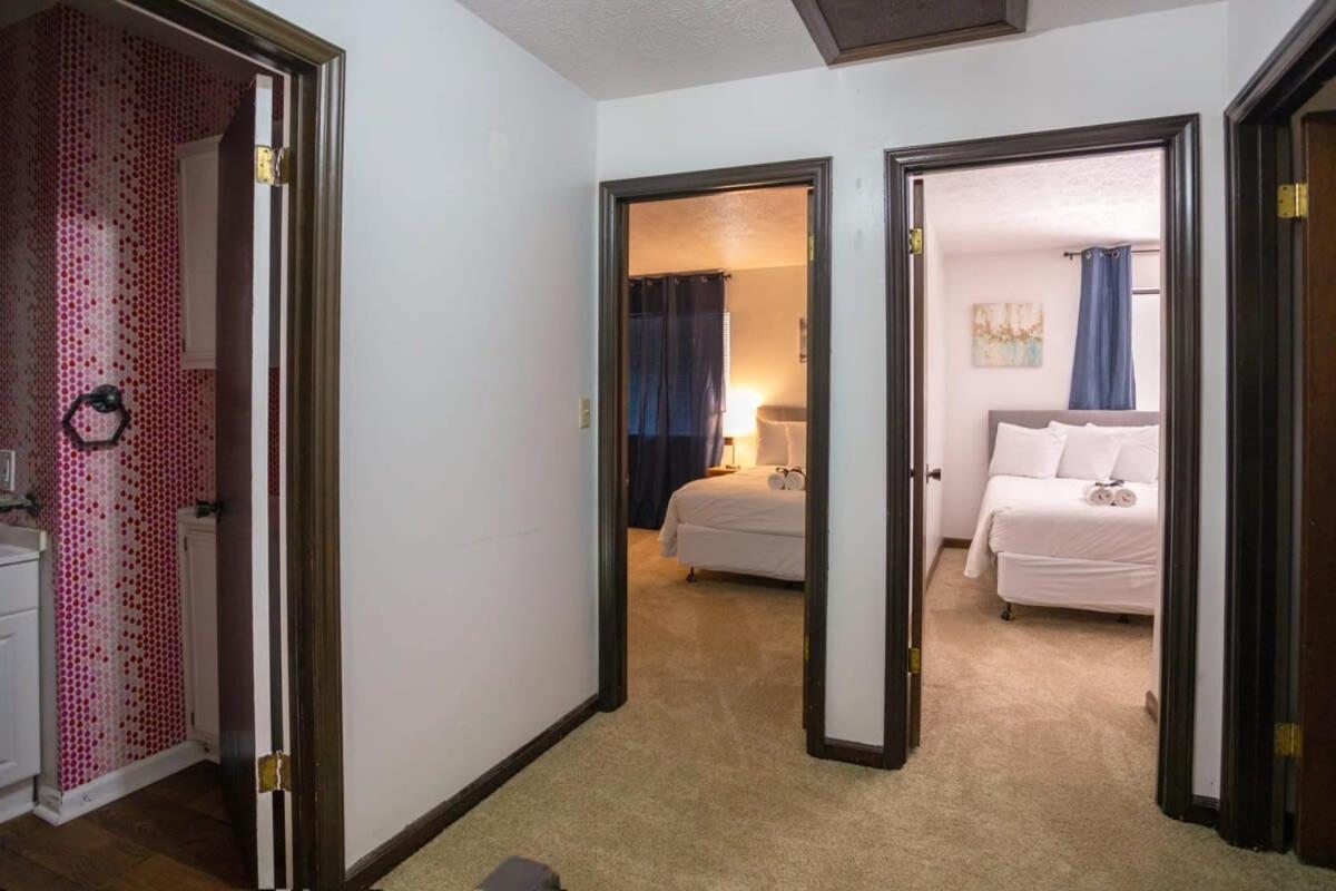 Montgomery Vacations - Near Hospital  Dining- Merry on Moorcroft - Property Image 19