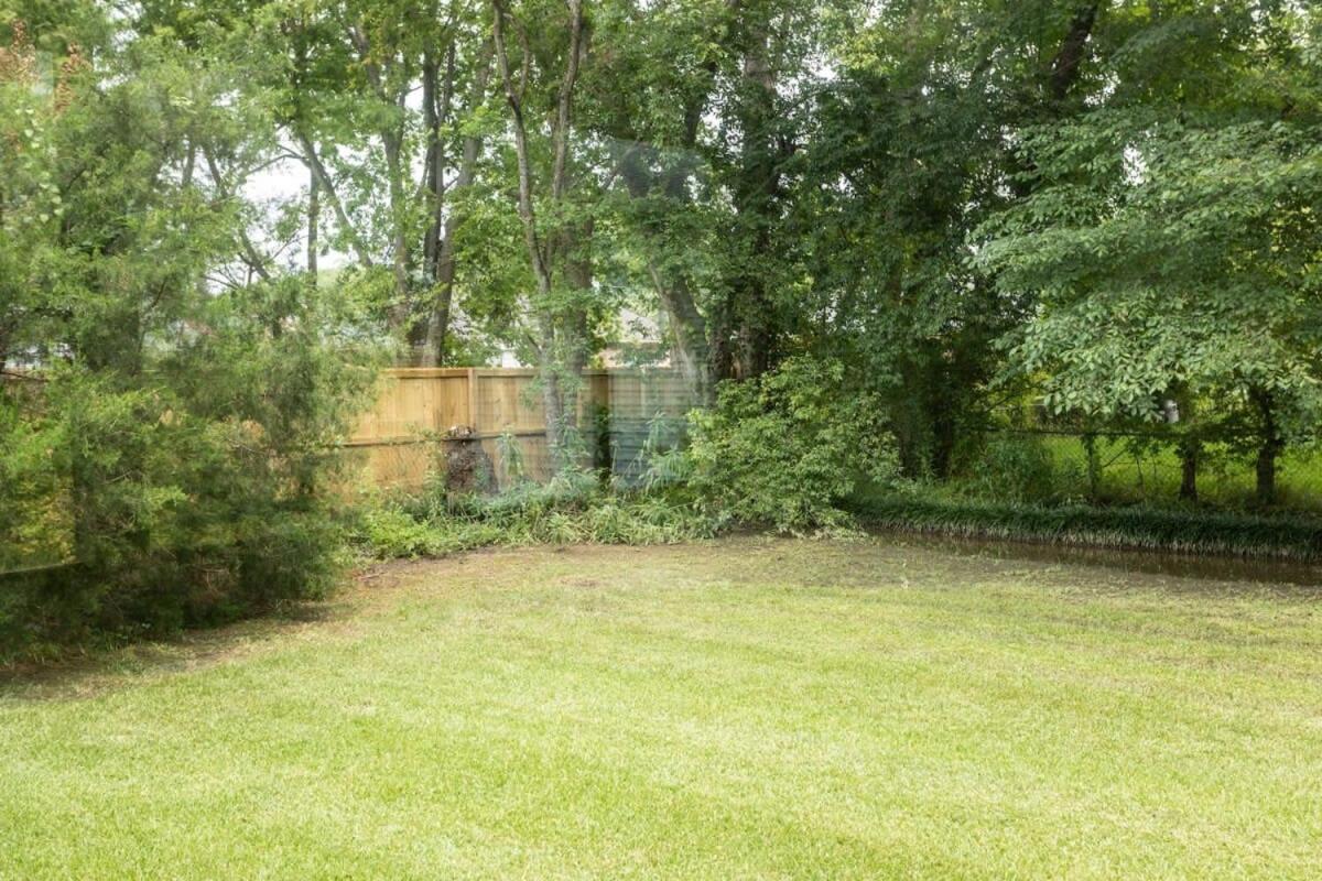 Montgomery Vacations - Near Hospital  Dining- Merry on Moorcroft - Property Image 15