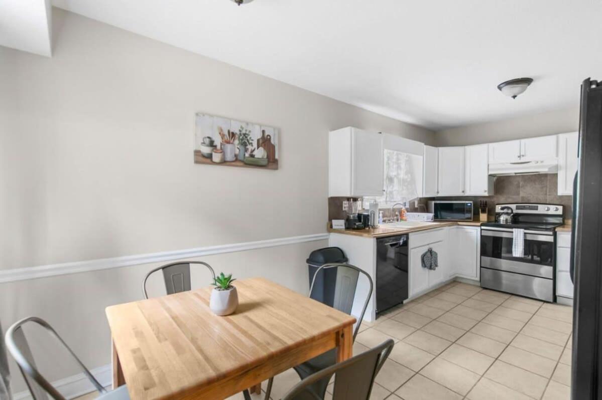 Two Kitchens Family Friendly in Forestdale