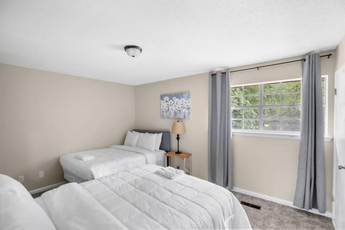 Two Kitchens Family Friendly in Forestdale