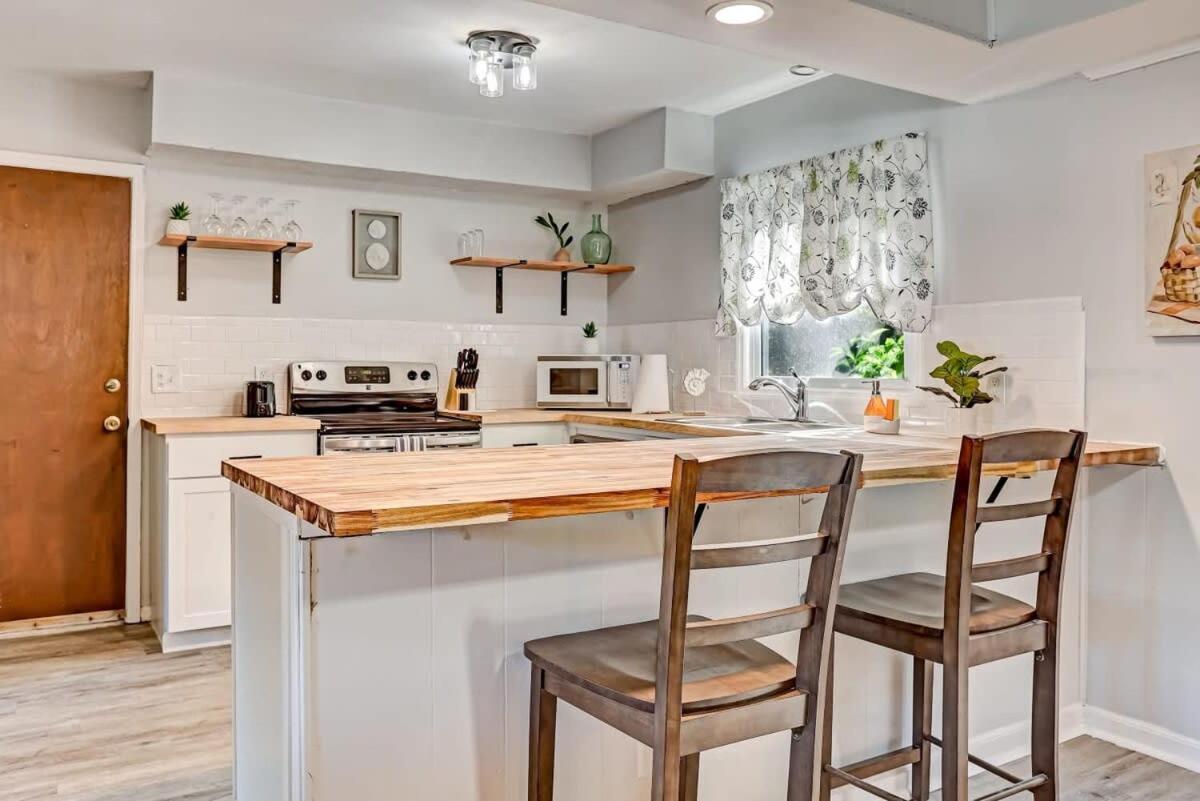 The Oatland Island Oasis-15 min to Downtown, Tybee view 2