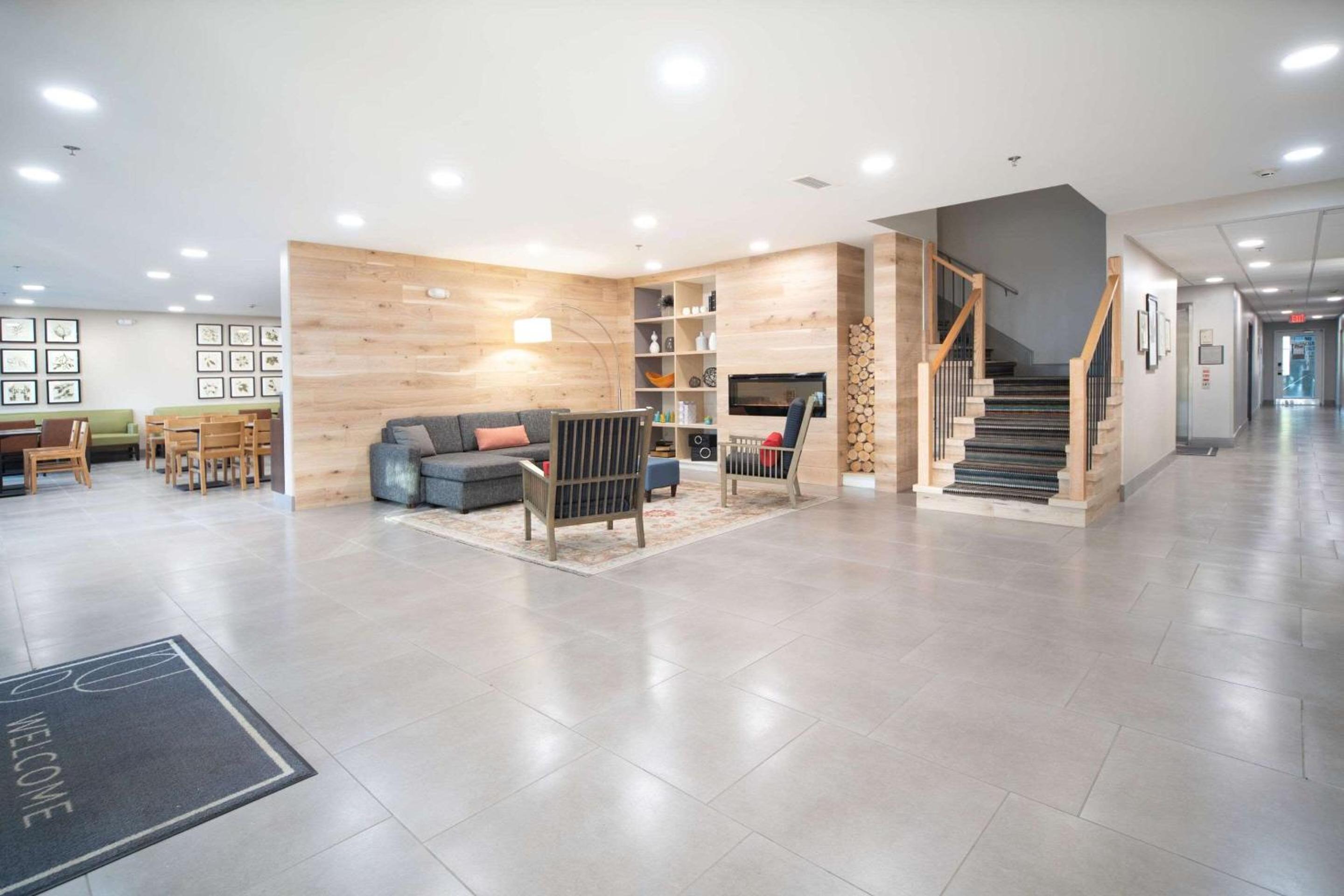 Atlanta Vacations - Country Inn  Suites by Radisson, Stone Mountain, GA - Property Image 4