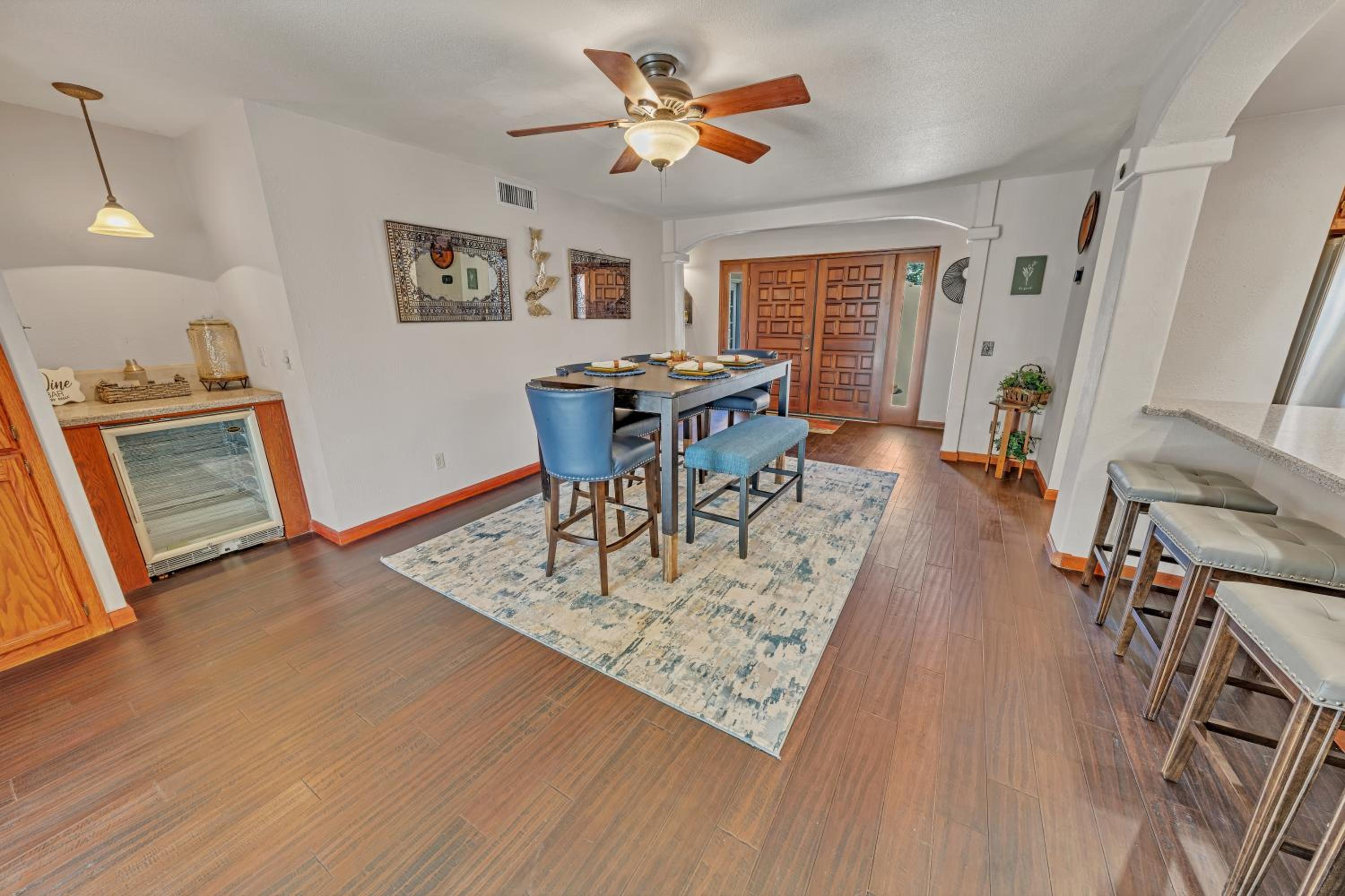 NEW! Huge Game Room, Hikeable, Red Rock View, Fireplace, Ping Pong, Yoga, Golf Course, Pickle Ball! view 5