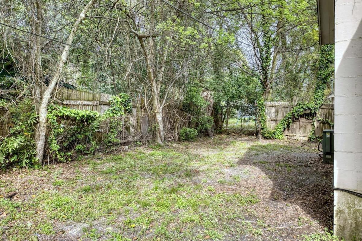 Cozy Midtown Nook- 5mins to Lake Bottom Park, 10mins to Downtown! view 2