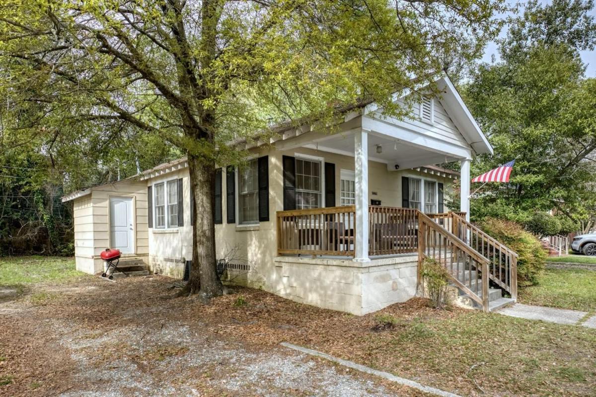 Cozy Midtown Nook- 5mins to Lake Bottom Park, 10mins to Downtown! view 3