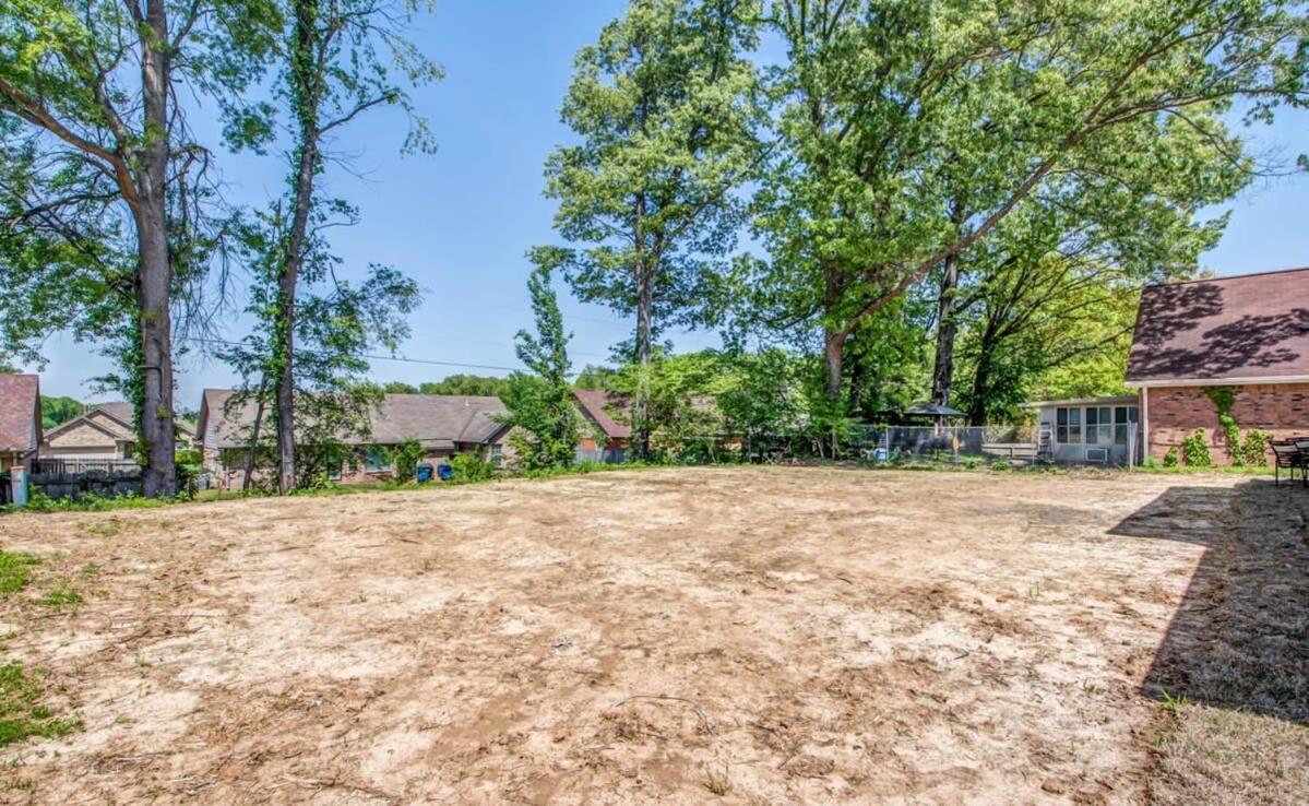 The Crievewood Cove- North Memphis- view 5