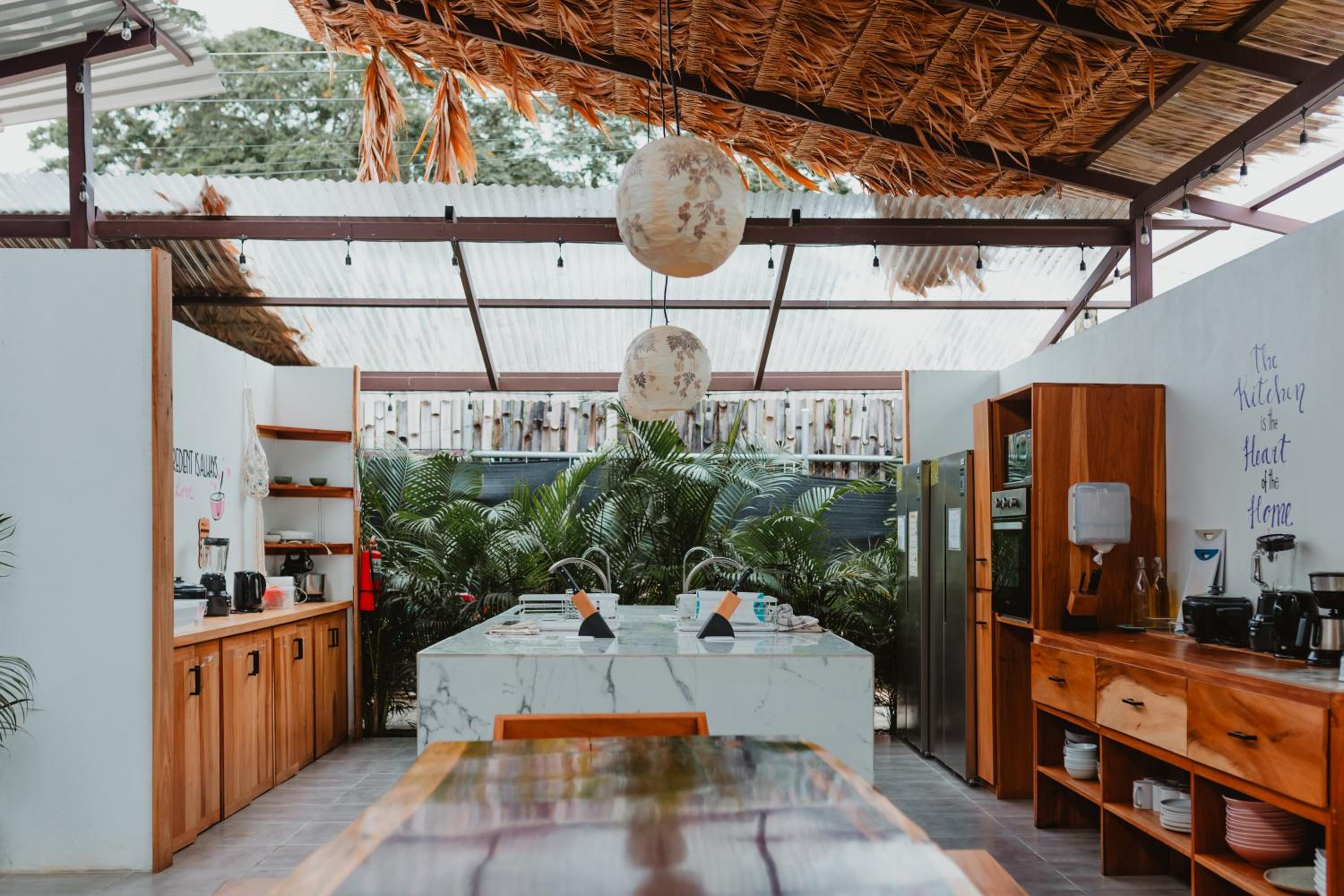 Hotel La Tribu Boutique Hostel for women - Image 1