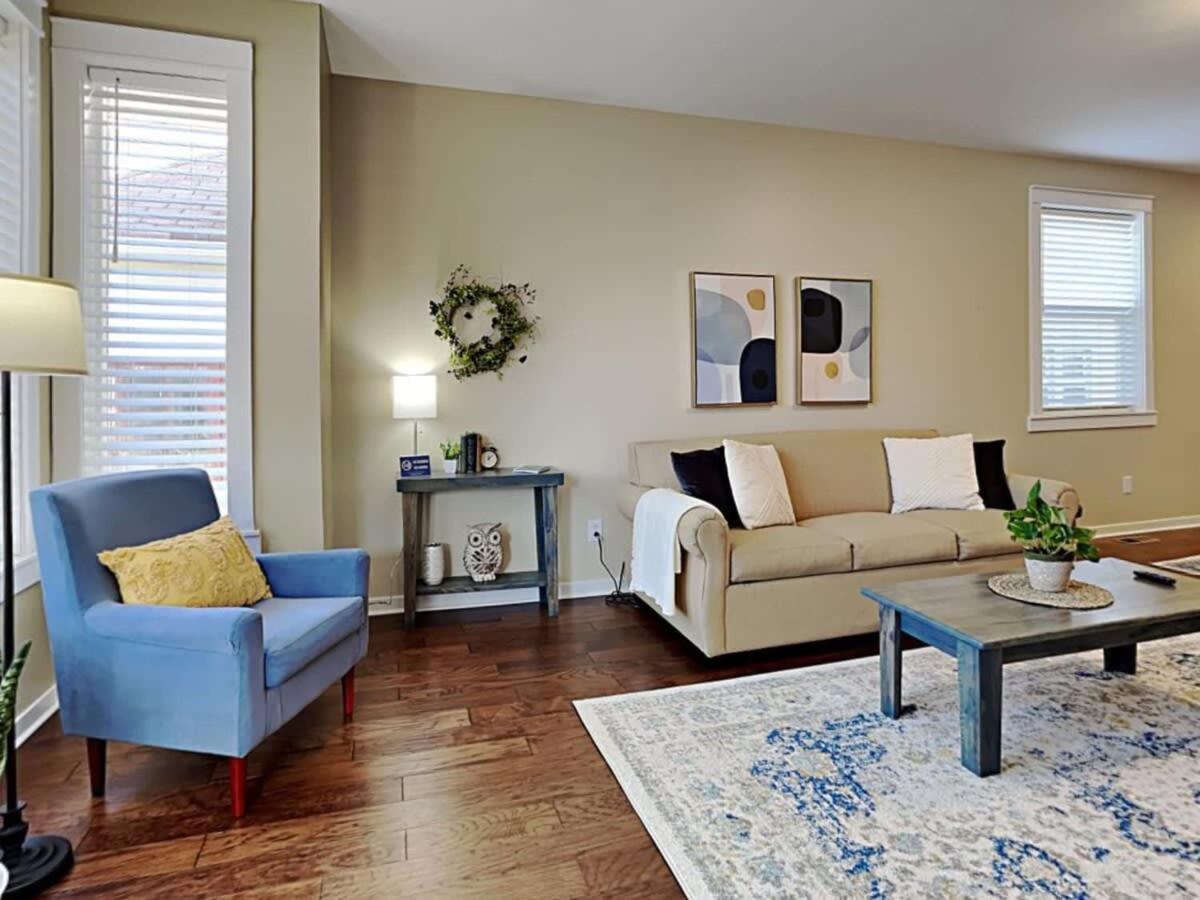 Rockaway Rookwood Retreat- Unit 1 view 4