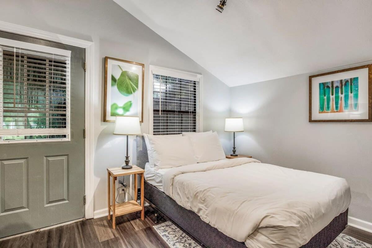 Pensacola Pearl - Studio Apartment - Pets Welcome view 2