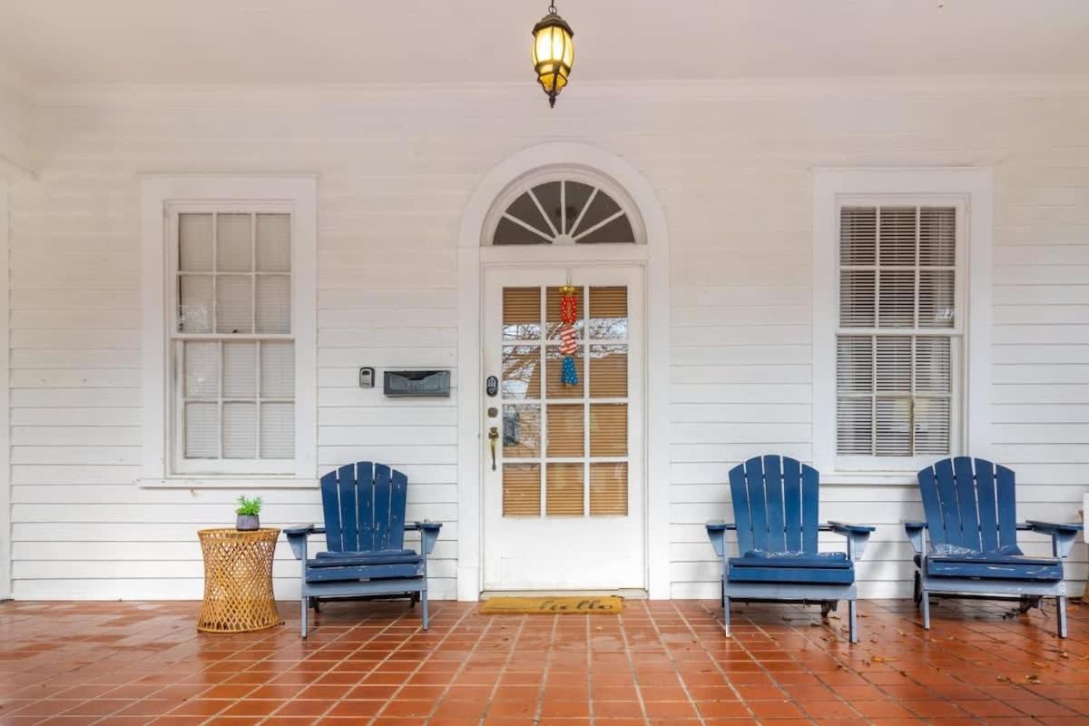 Midtown Magic- Main house- 10mins to Downtown view 4