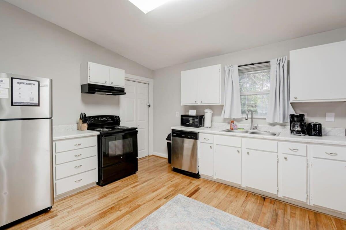 Mins to USC Hospital Zoo Columbia Duet-Unit B view 2