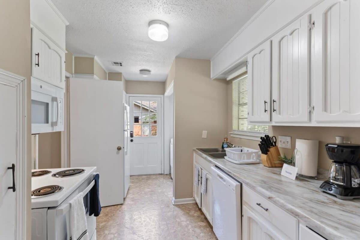 Near Parks Dining & Shopping - Glade Park Gem view 3