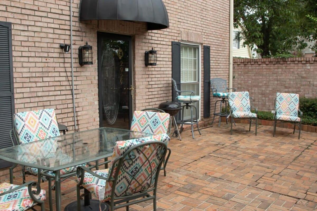 The Regal Courtyard Retreat 5 Min to ASU view 5
