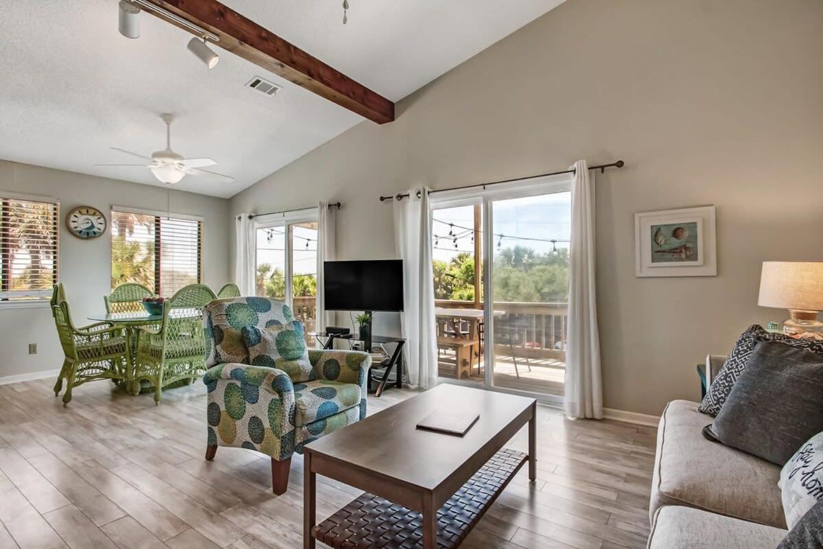 Beach Vacation Walk to Dining&Shopping-2 Units view 2