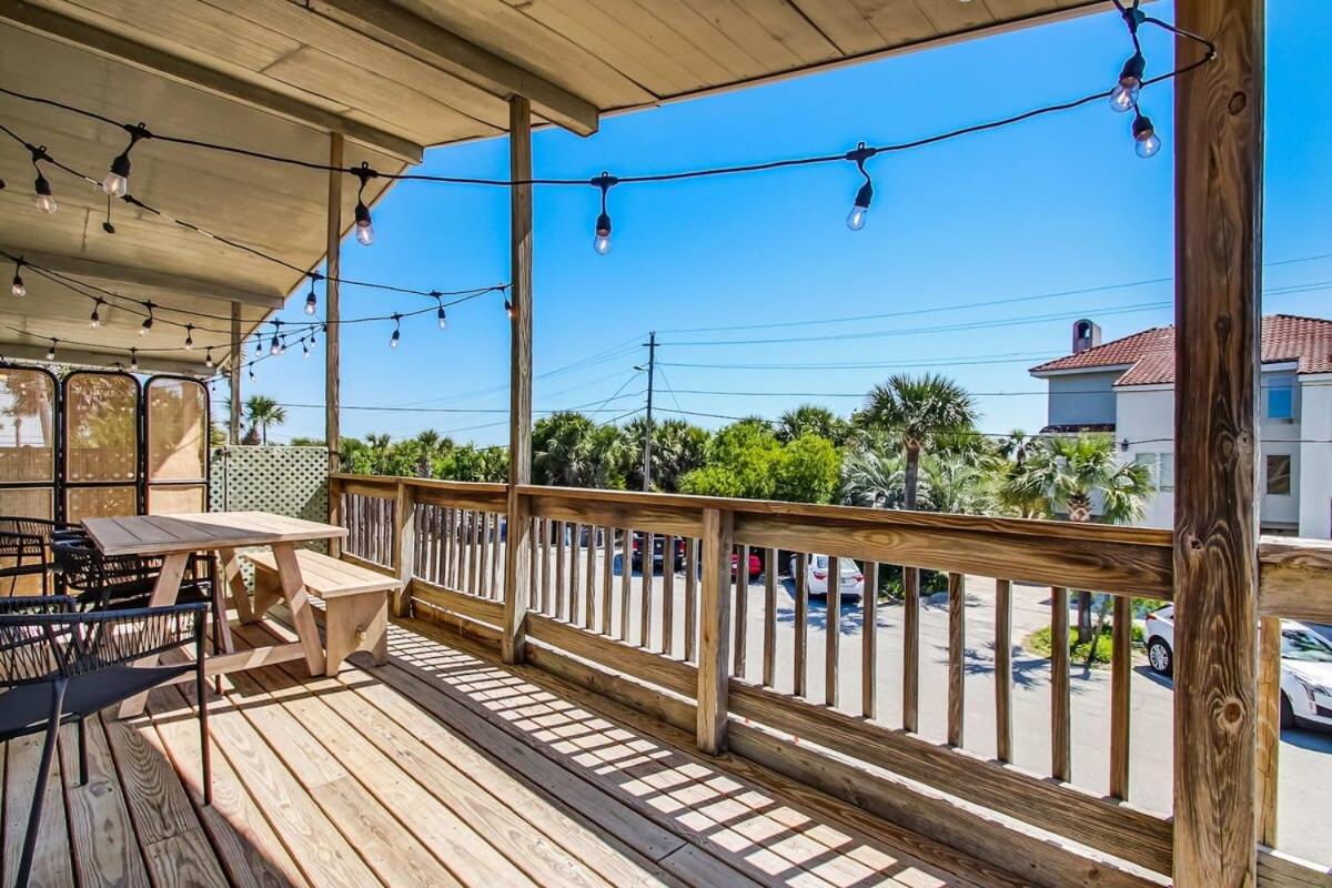 Beach Vacation Walk to Dining&Shopping-3 Units view 2