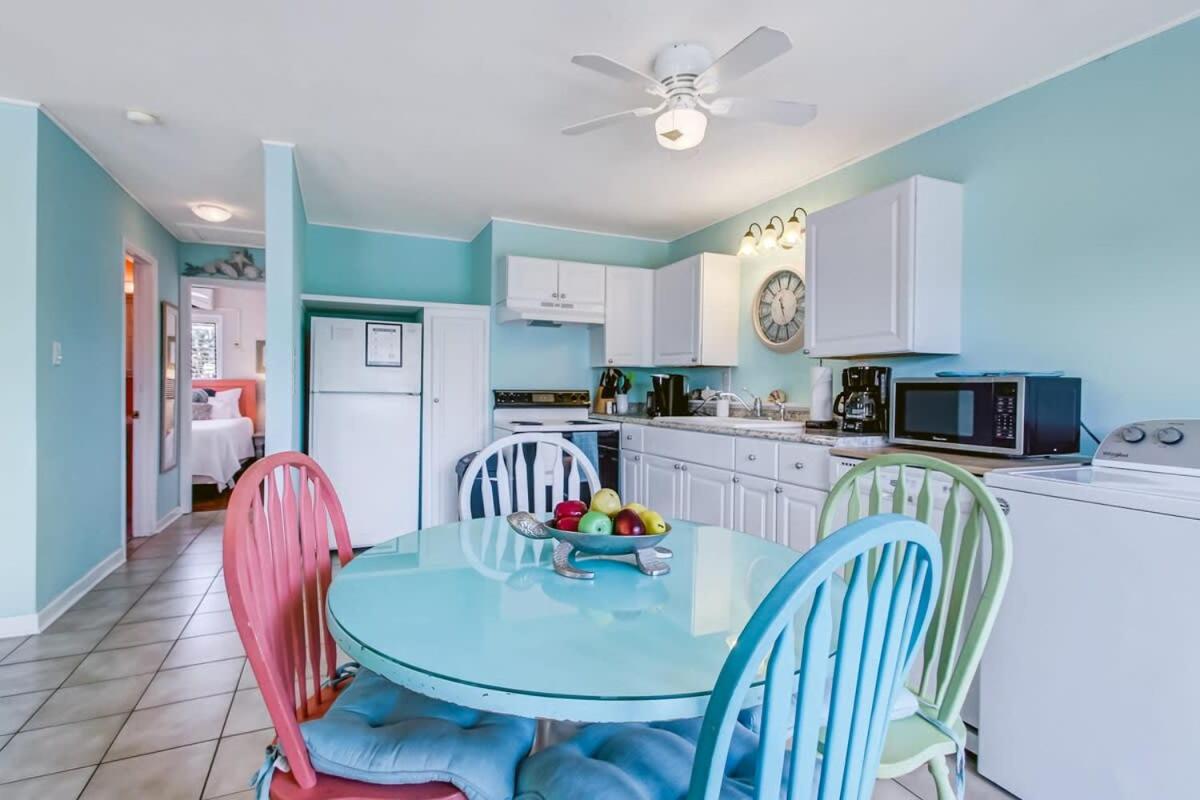 Beach Vacation Walk to Dining&Shopping-3 Units view 3