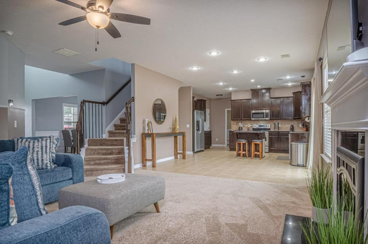 Family-Friendly Near Ft Moore - Lakeside Lodging view 4