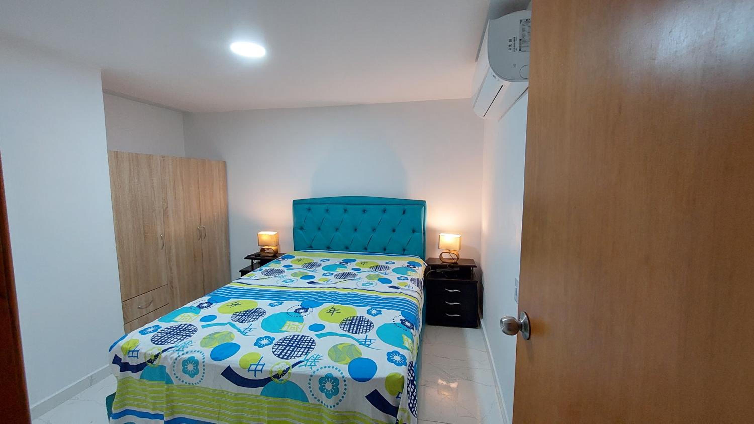 Apartamento con aire acondicionado 3 camas 2 hab apt 101