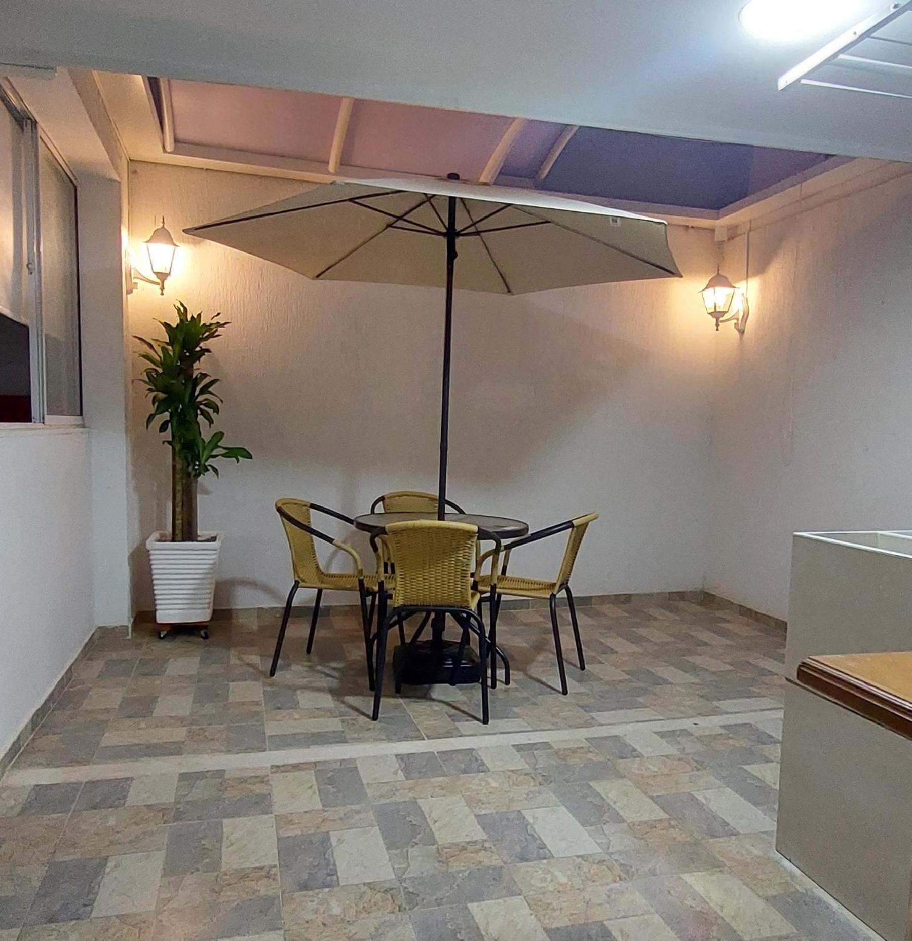 Apartamento con aire acondicionado 3 camas 2 hab apt 101