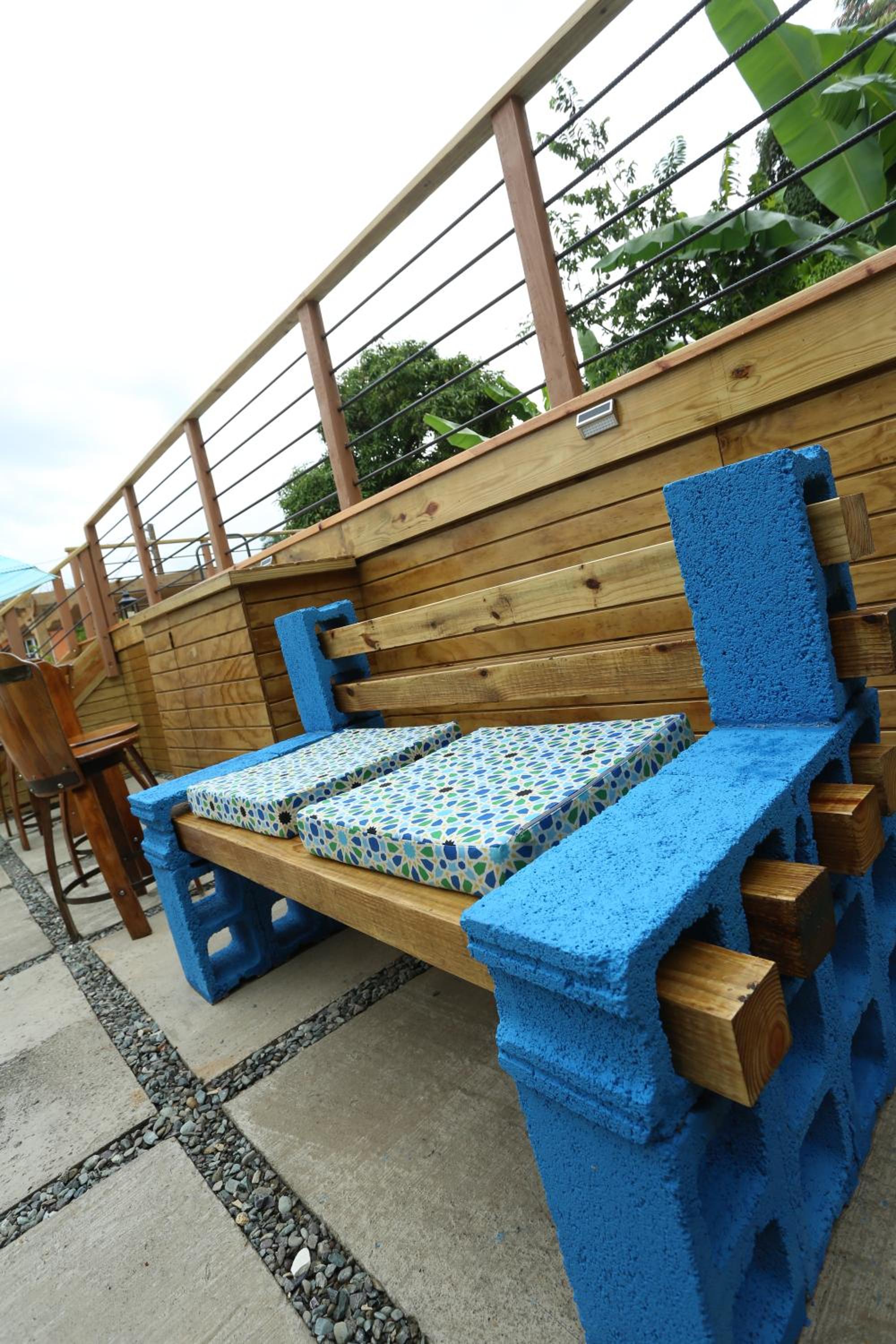 Private 2-Bedroom Villa with Pool & View in Kingston, photo 26