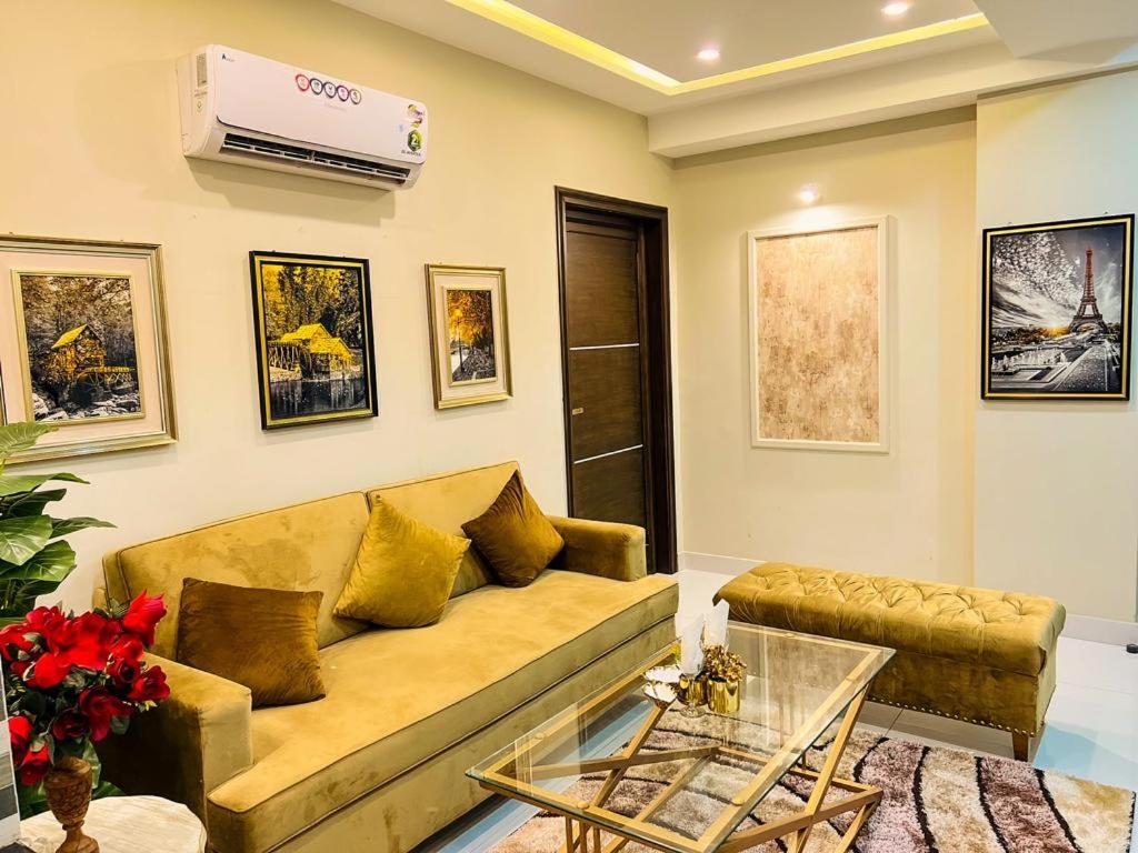 Bahria Town Lahore Prestige Apartments by LMY view 3