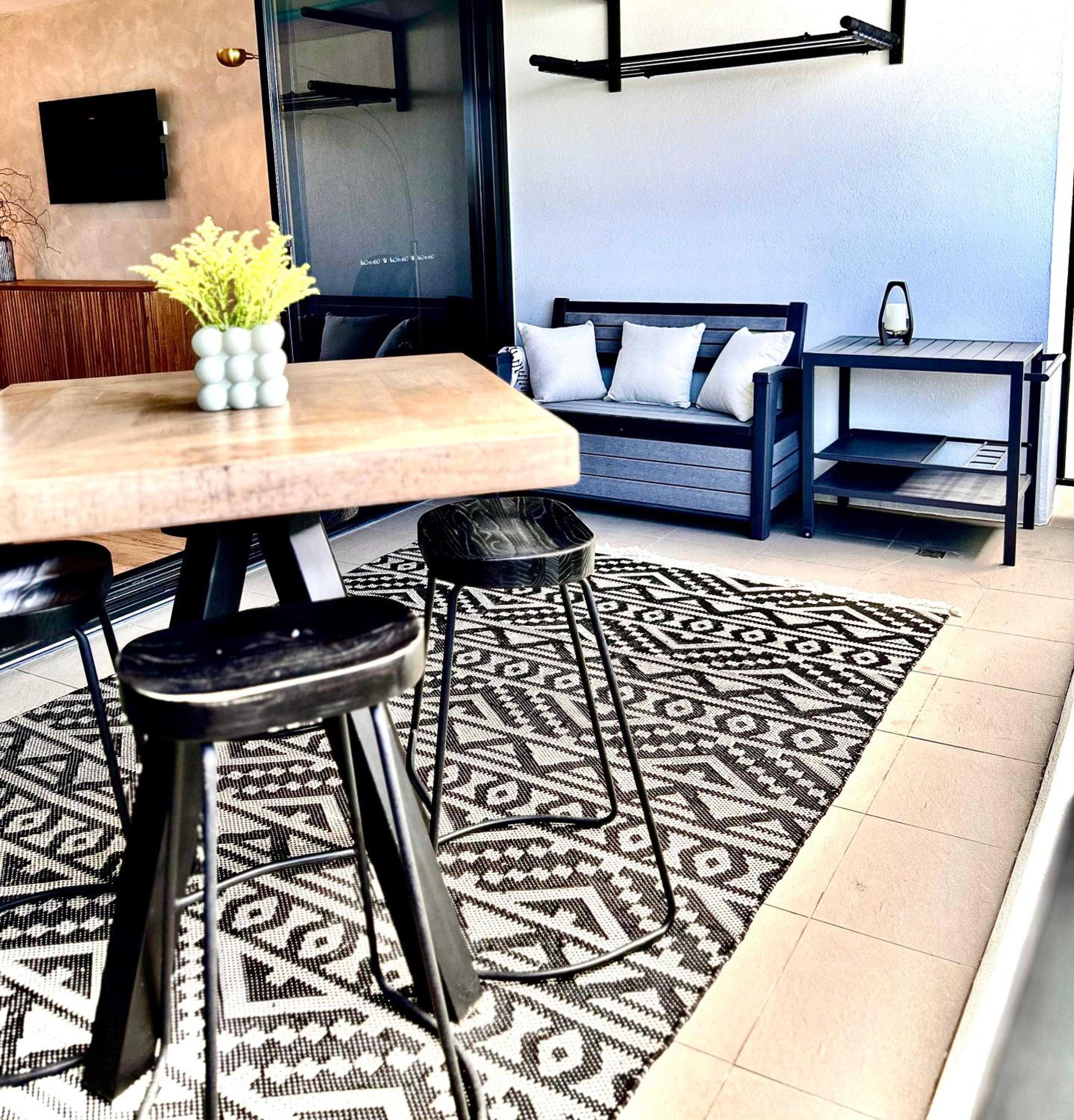 Deluxe 1BR Couple & Family Ocean Apartment, Circle on Cavill, Surfers Paradise