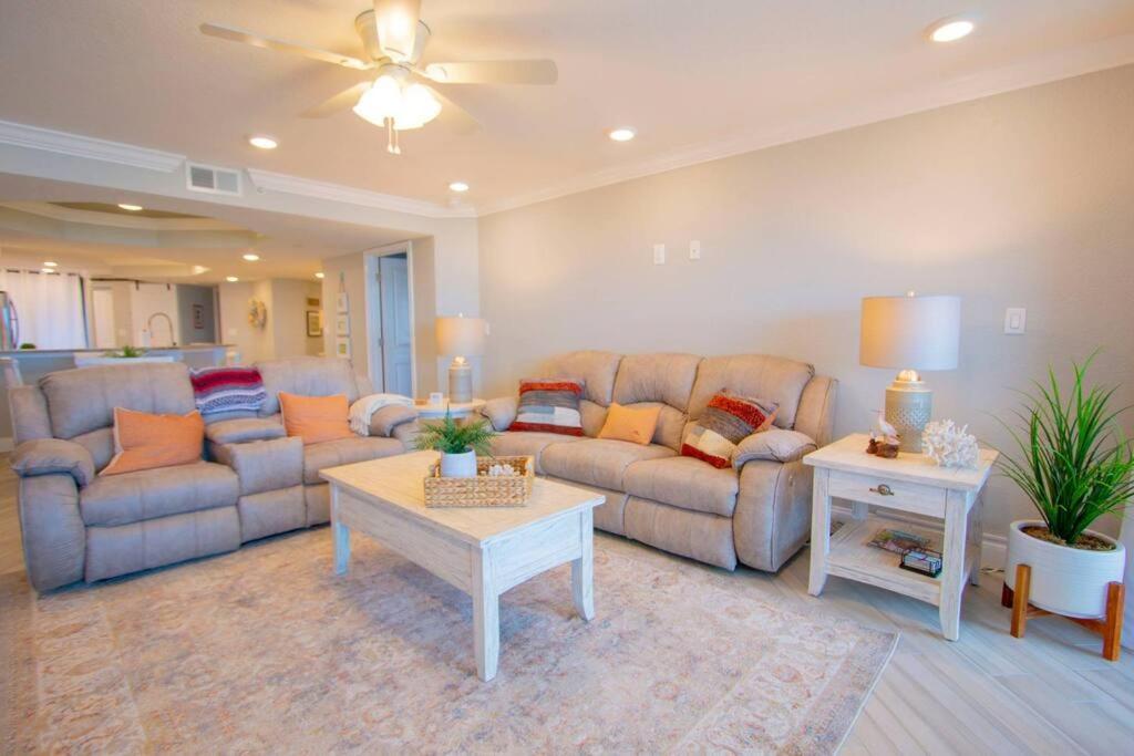 Oceanside Beach Treasure by BeachHouseFL