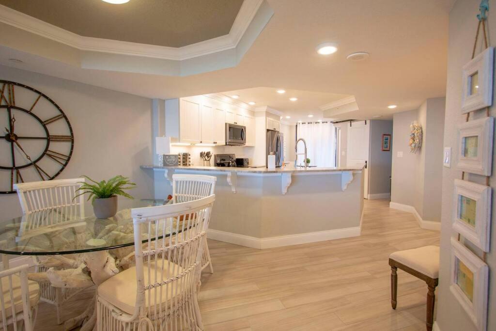 Oceanside Beach Treasure by BeachHouseFL