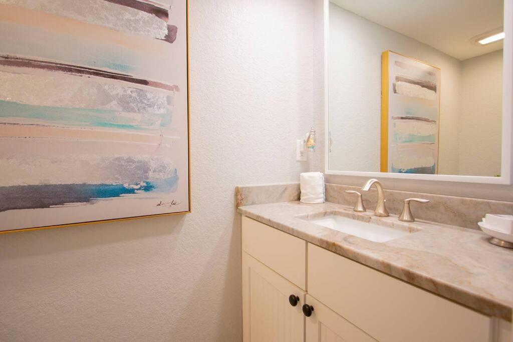 Oceanside Beach Treasure by BeachHouseFL