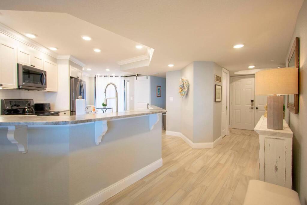 Oceanside Beach Treasure by BeachHouseFL