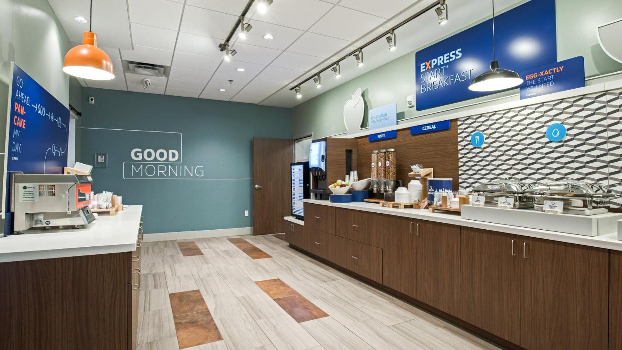 Holiday Inn Express  Suites Racine, an IHG Hotel - Property Image 30