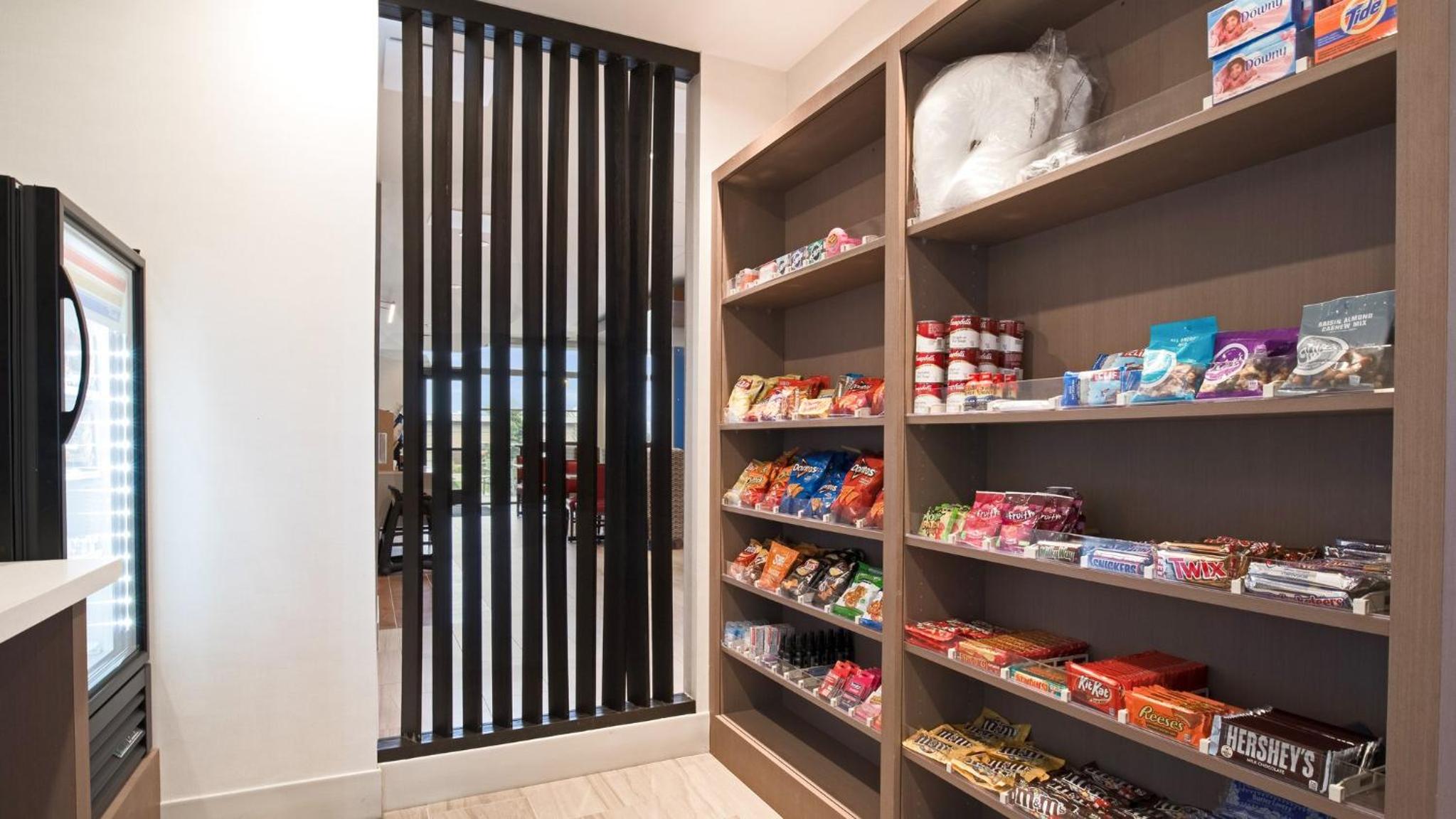 Holiday Inn Express  Suites Racine, an IHG Hotel - Property Image 39