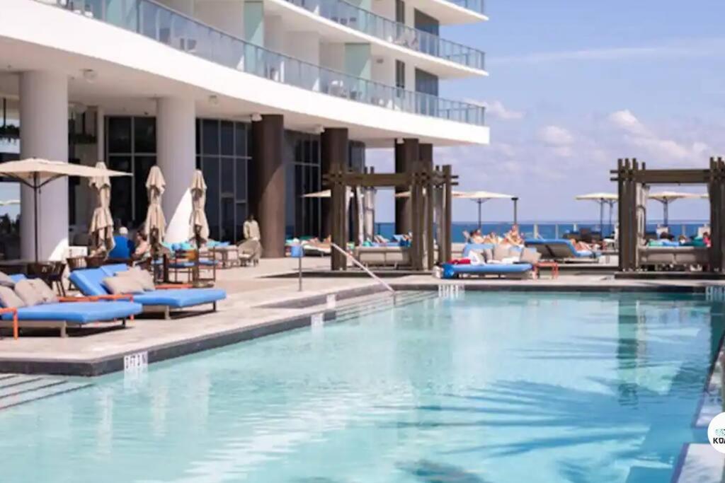 Komffy Panoramic Oceanview 2BED 2BATH on 38th Floor at HYDE view 4