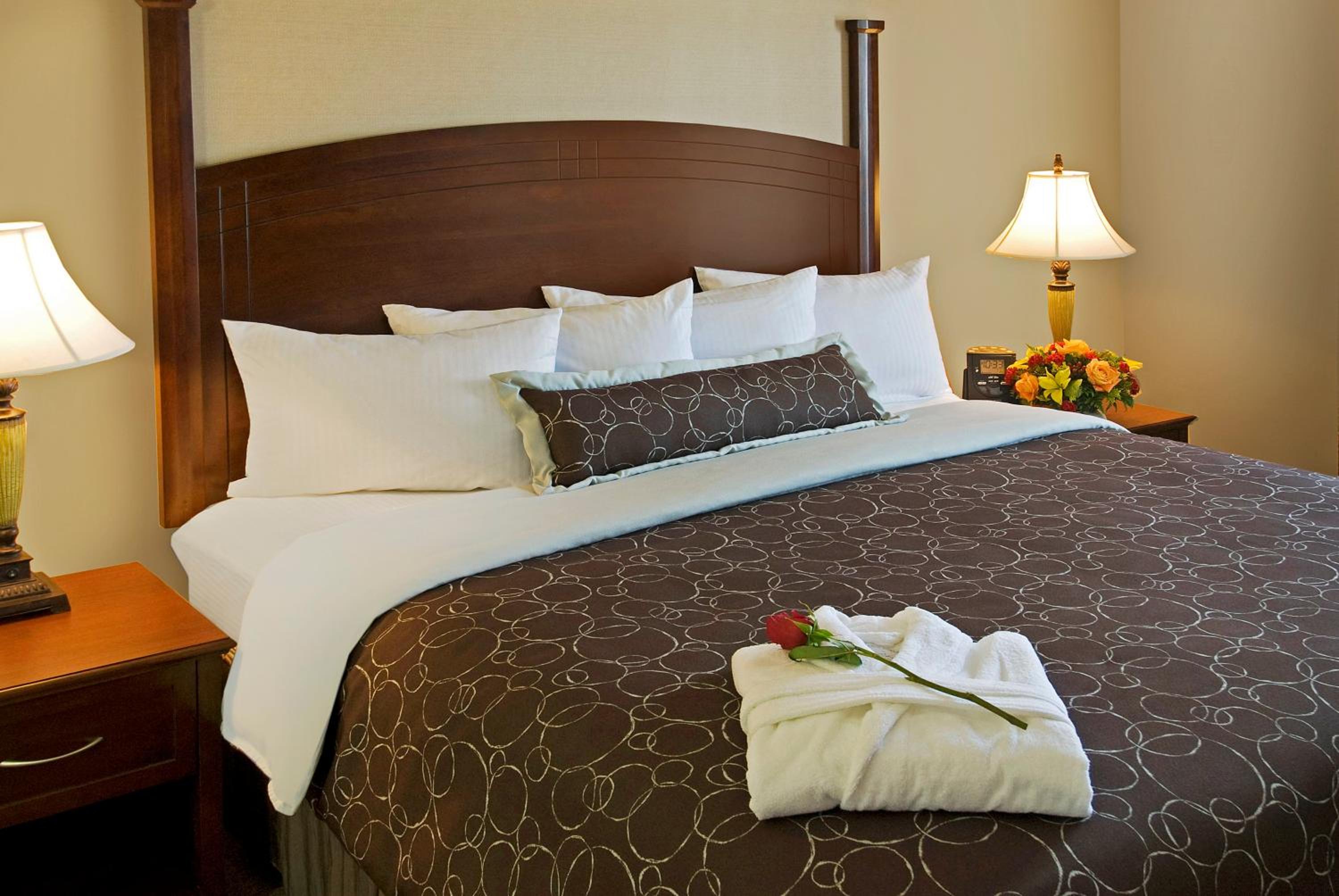 Staybridge Suites Oakville Burlington, an IHG Hotel - Property Image 17