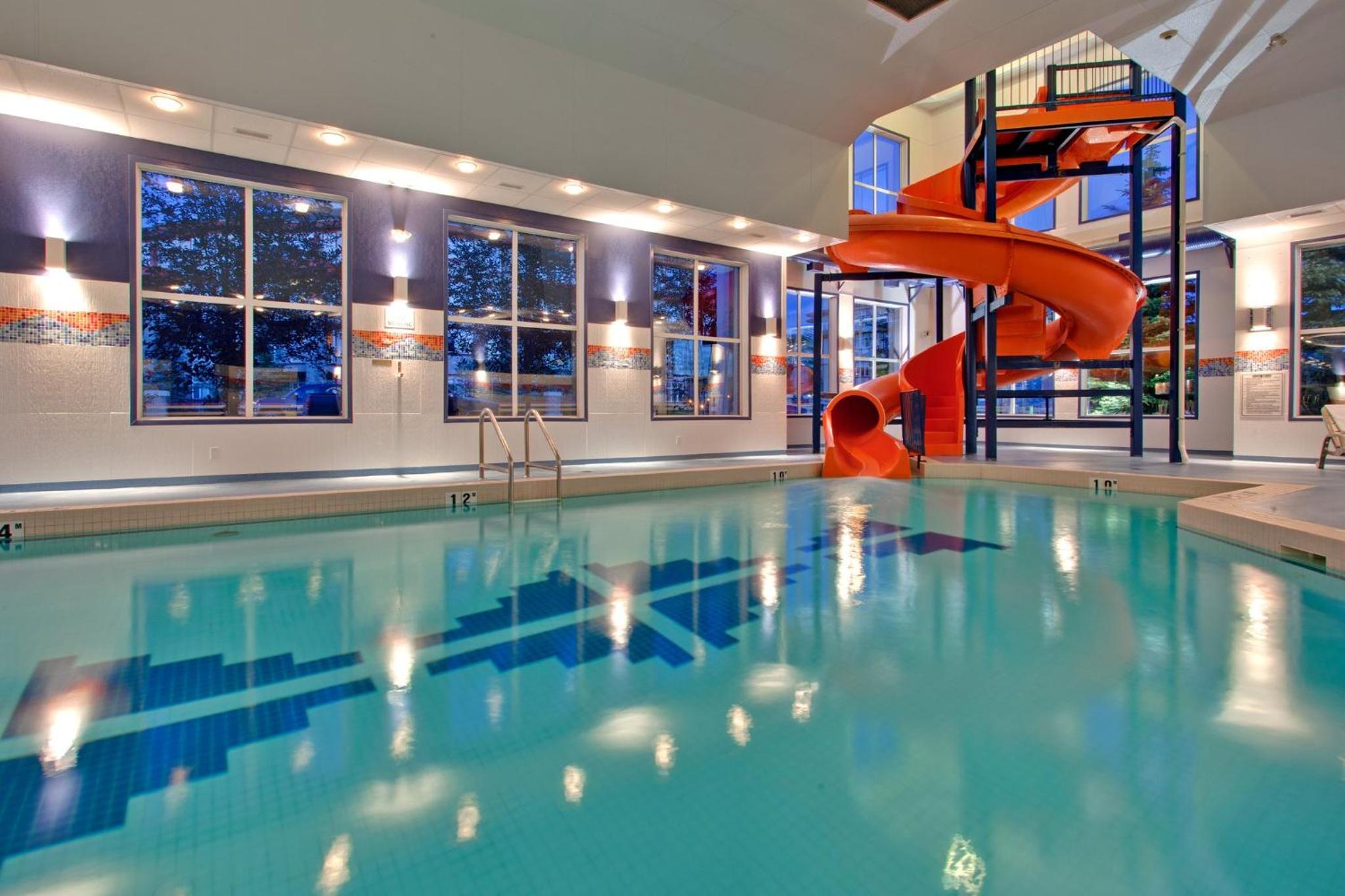 Holiday Inn Express Calgary South by IHG