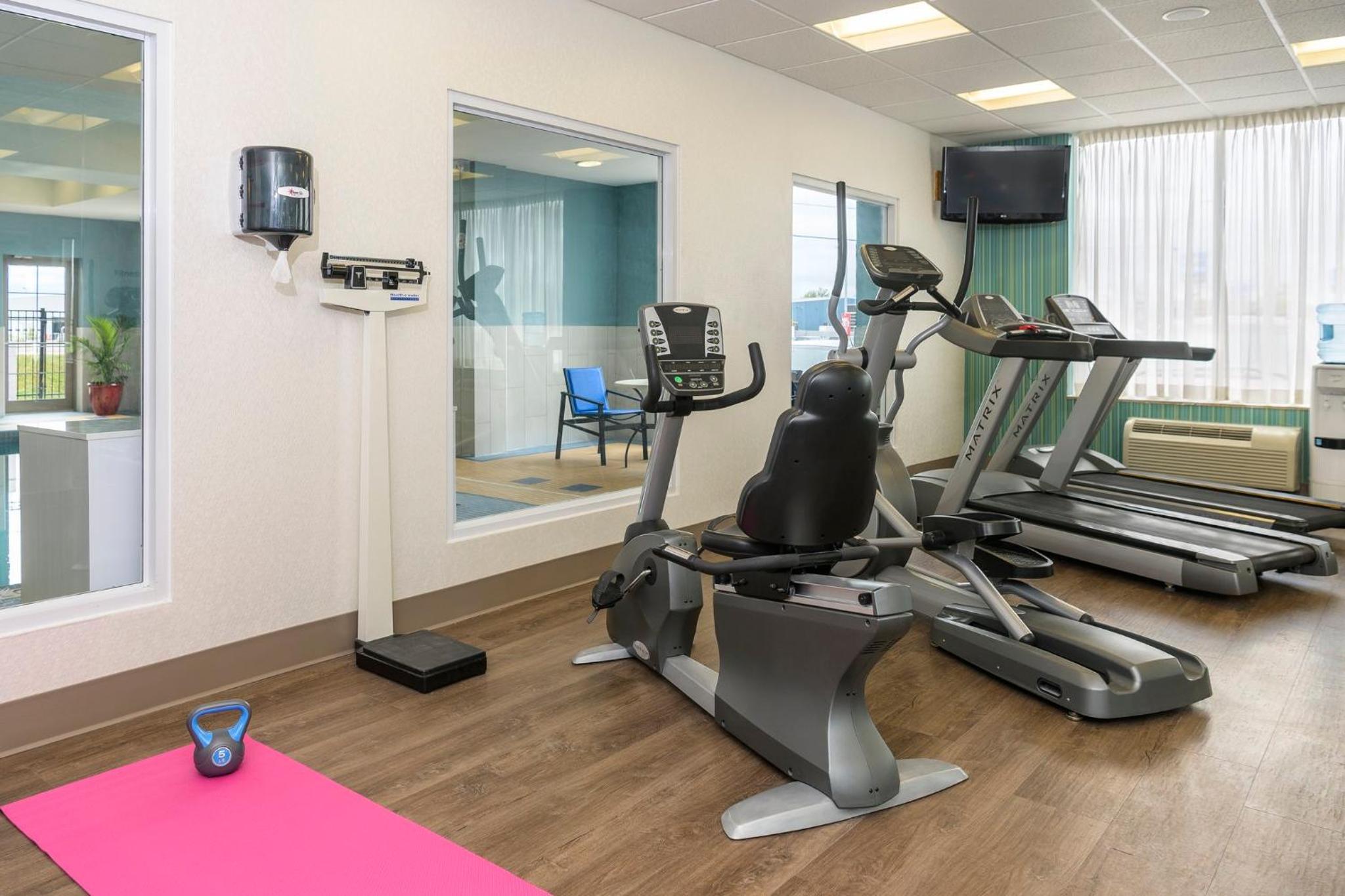 North Bay Vacations - Holiday Inn Express Hotel  Suites North Bay, an IHG Hotel - Property Image 3