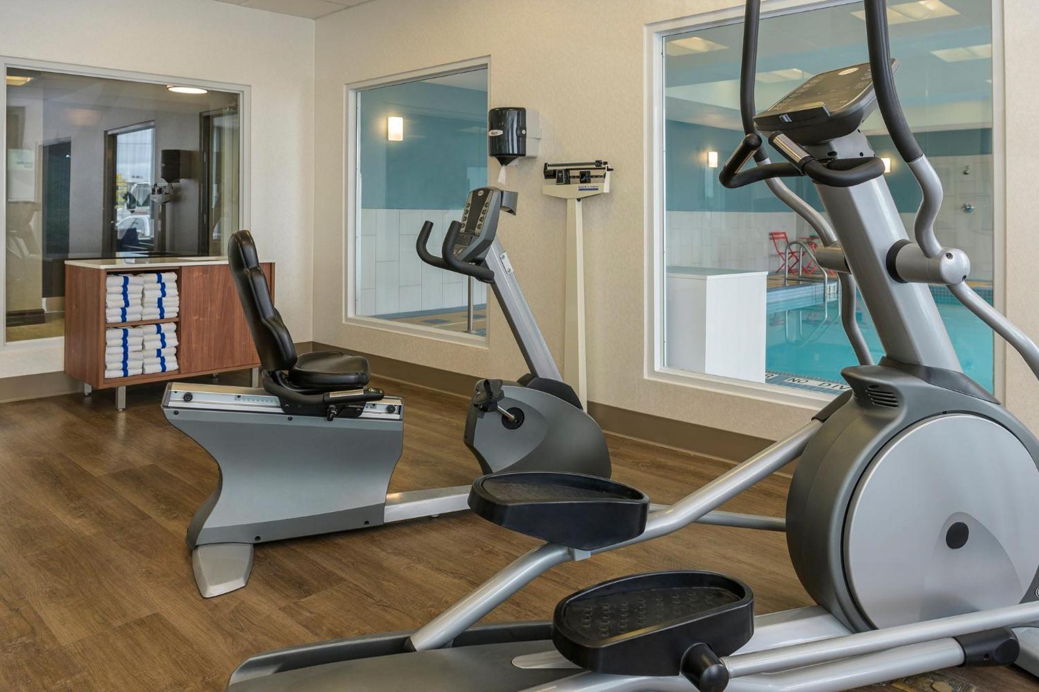 North Bay Vacations - Holiday Inn Express Hotel  Suites North Bay, an IHG Hotel - Property Image 5