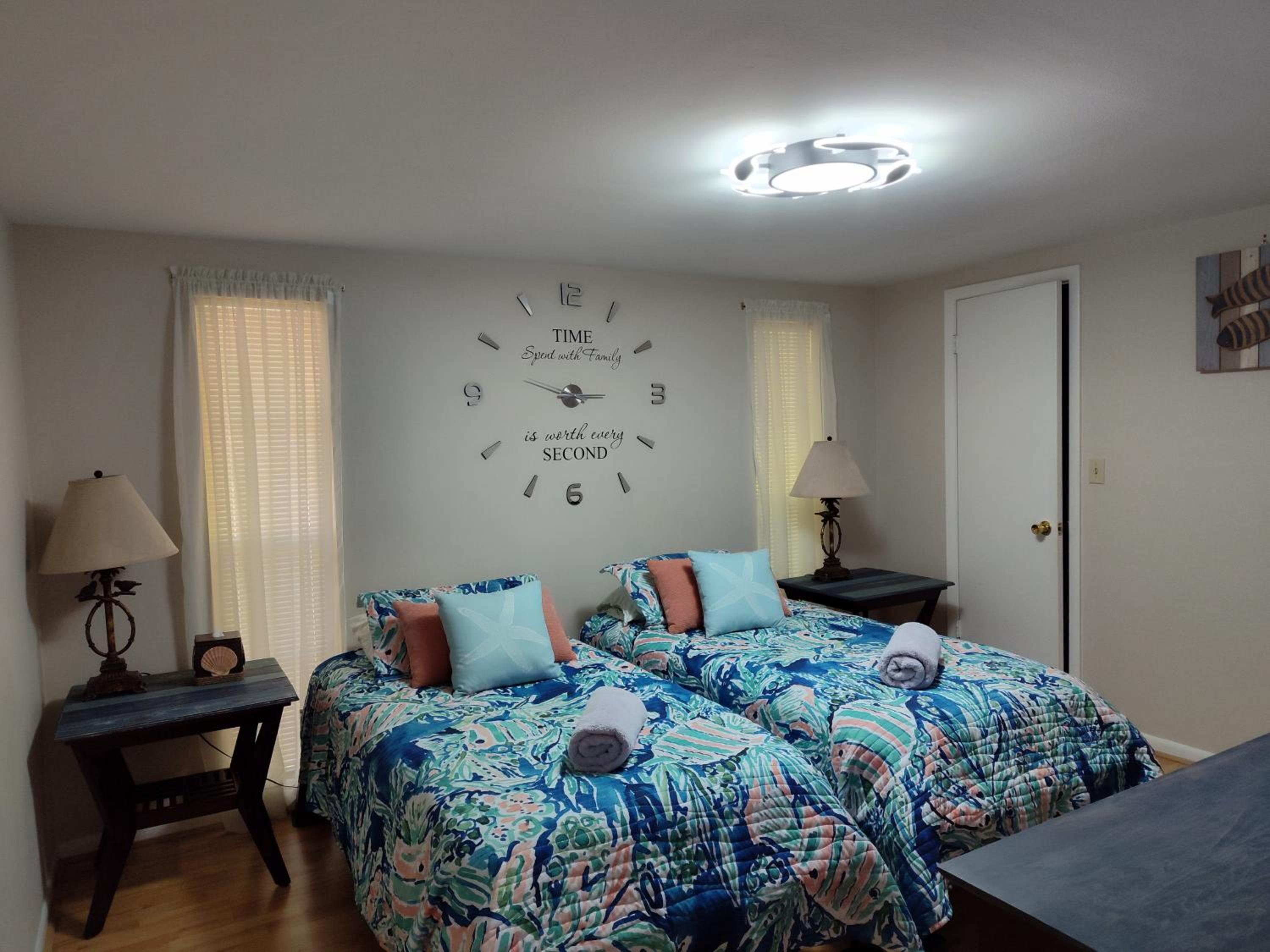 Comfortable Stay- Fully Stocked Home & Coffee Bar- All Essentials Provided view 5