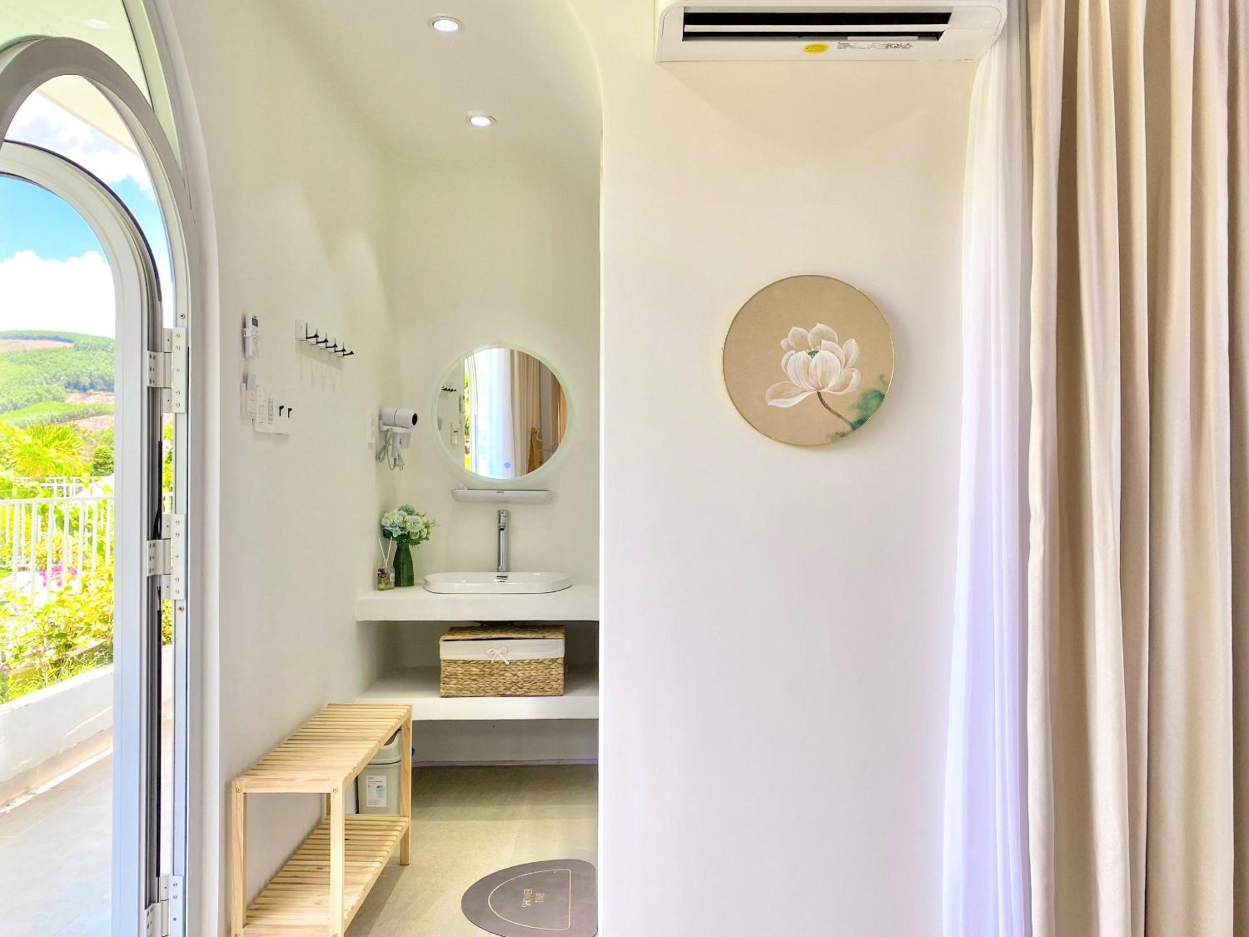 Lotus Home Quảng Ngãi view 4