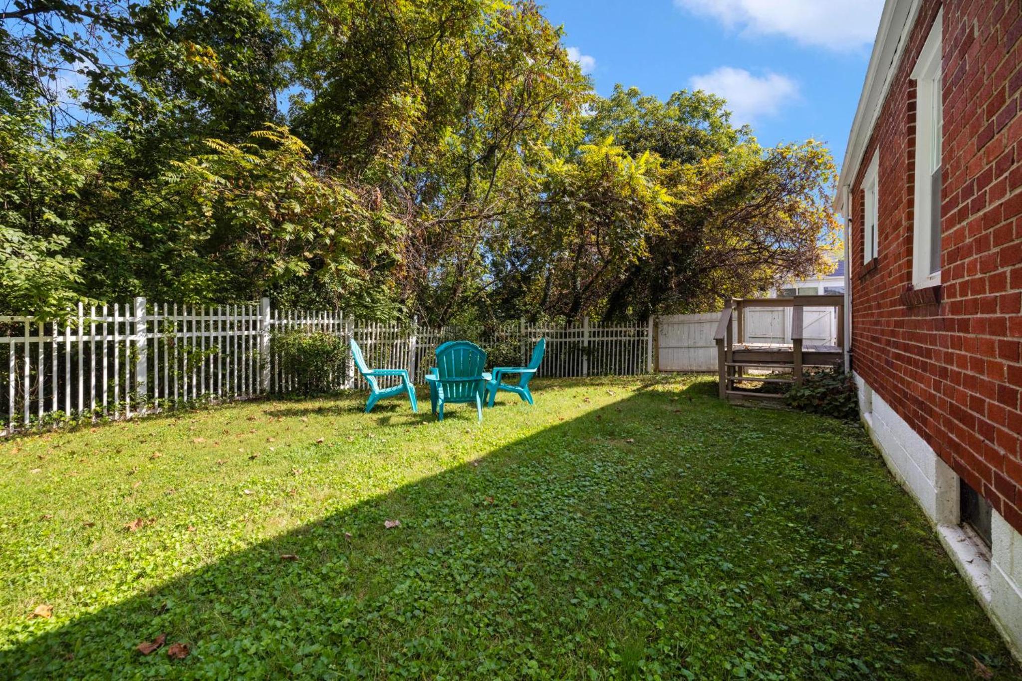 3BR 2BA house steps from historic Jonesborough view 5