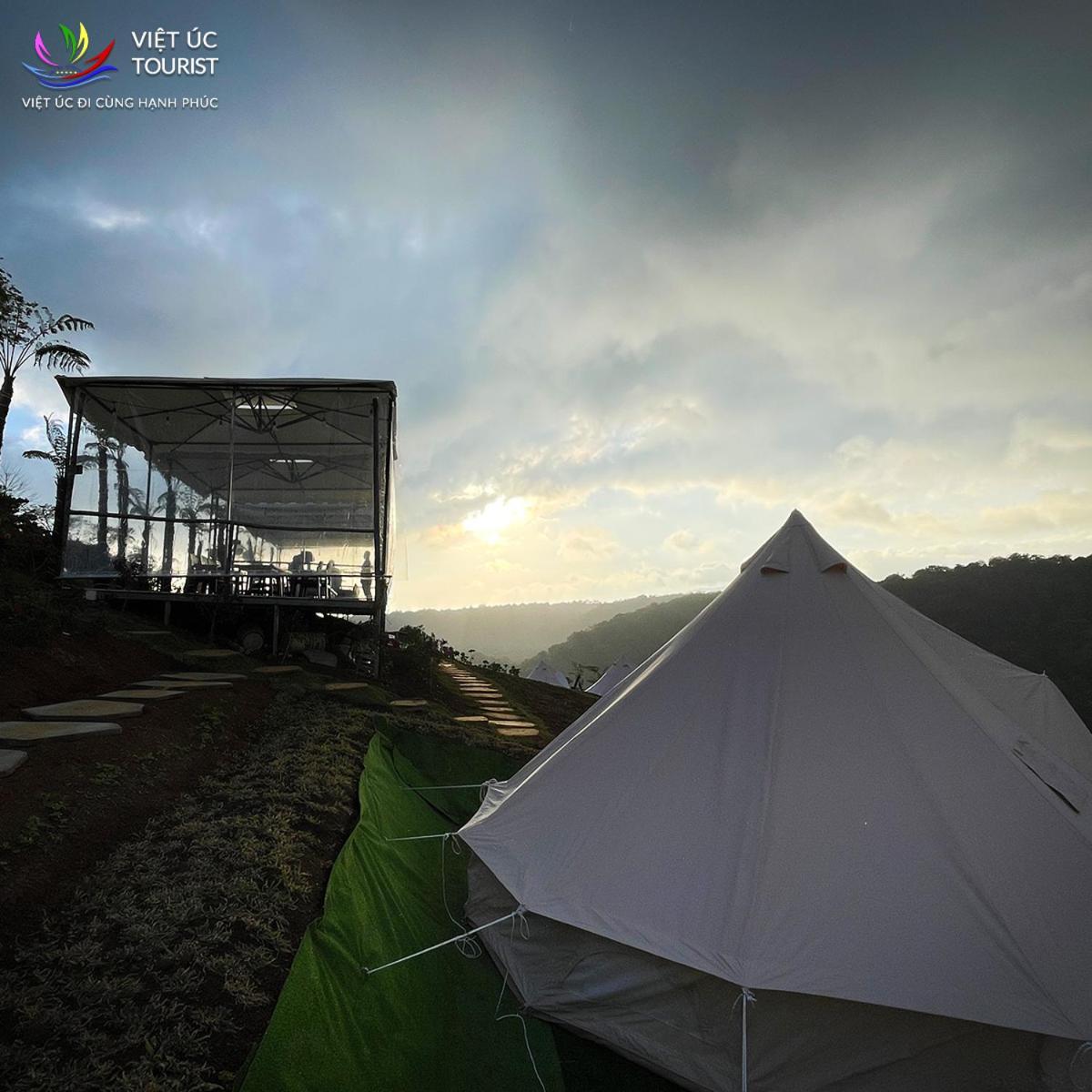 GLAMPING - Việt Úc Flower Garden view 3