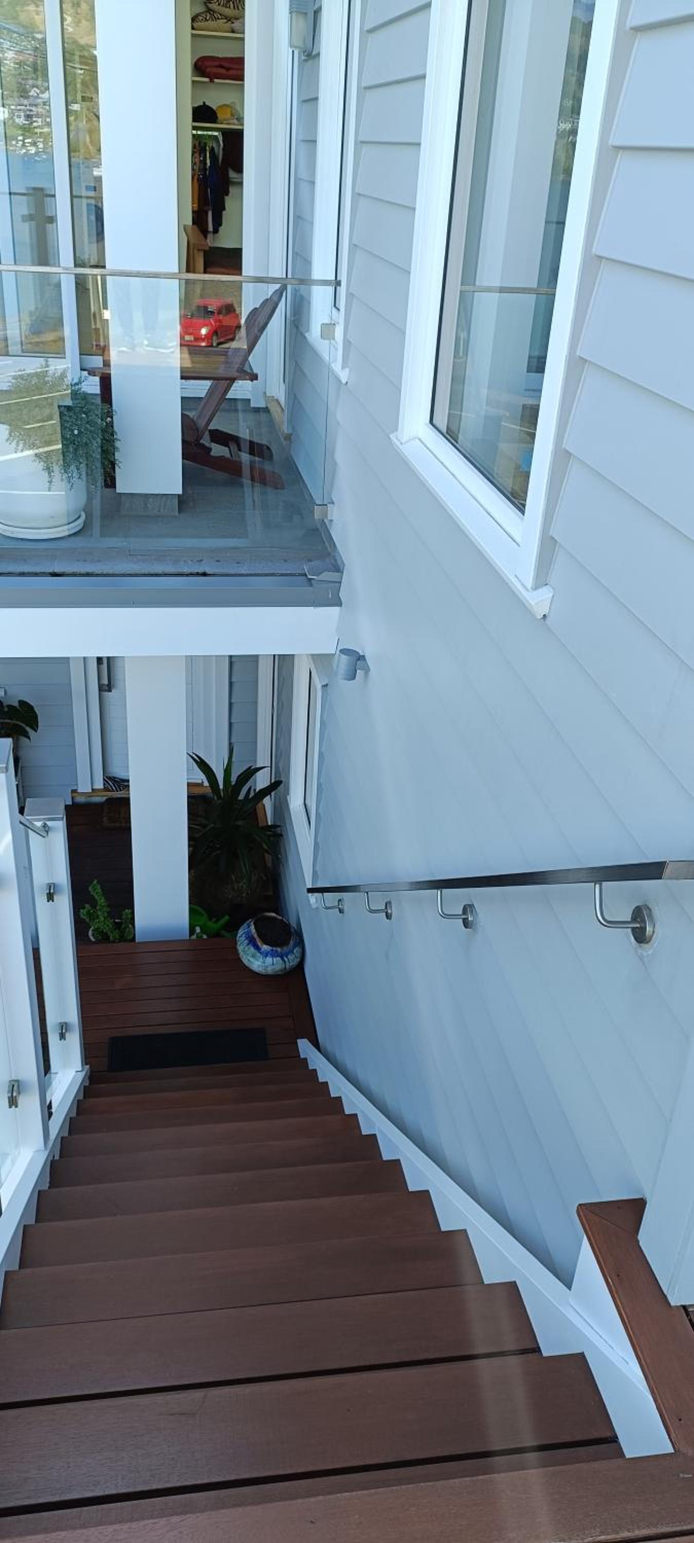 Luxurious waterfront accommodation