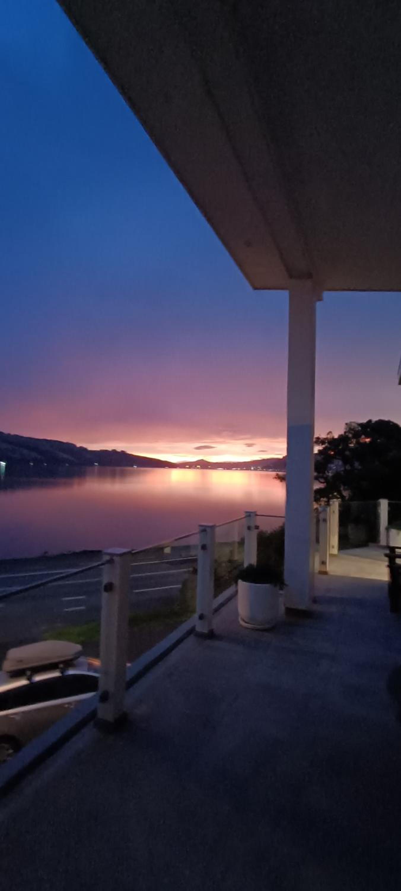 Luxurious waterfront accommodation