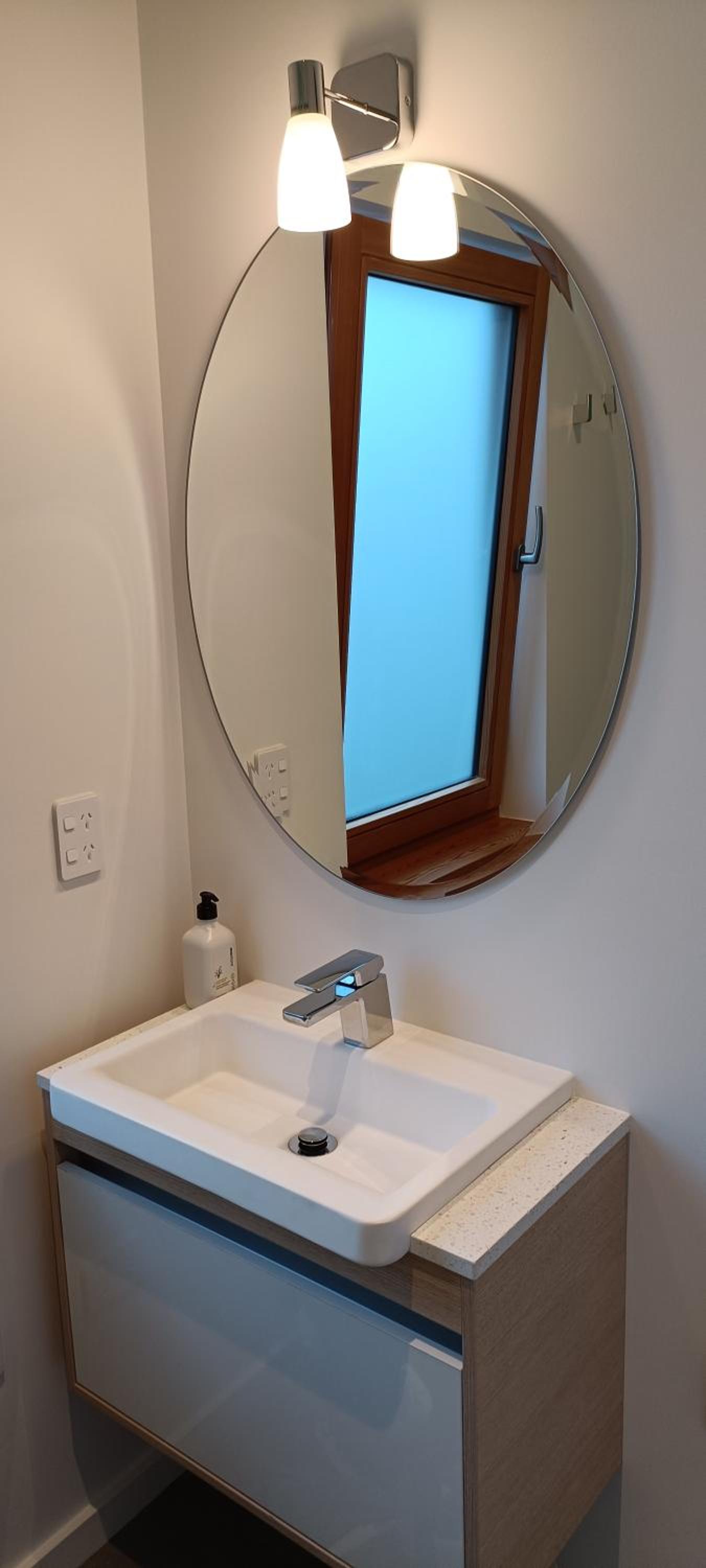 Luxurious waterfront accommodation