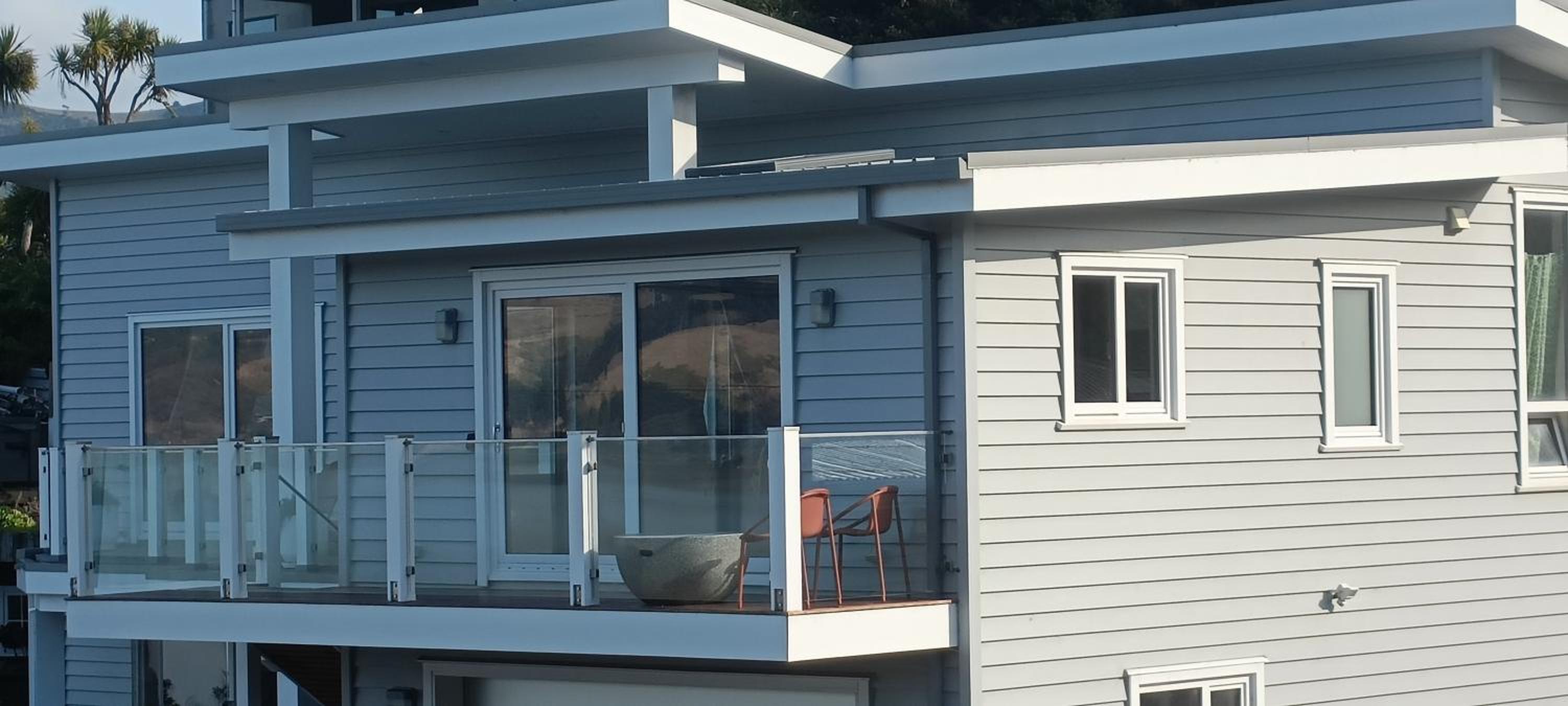 Luxurious waterfront accommodation