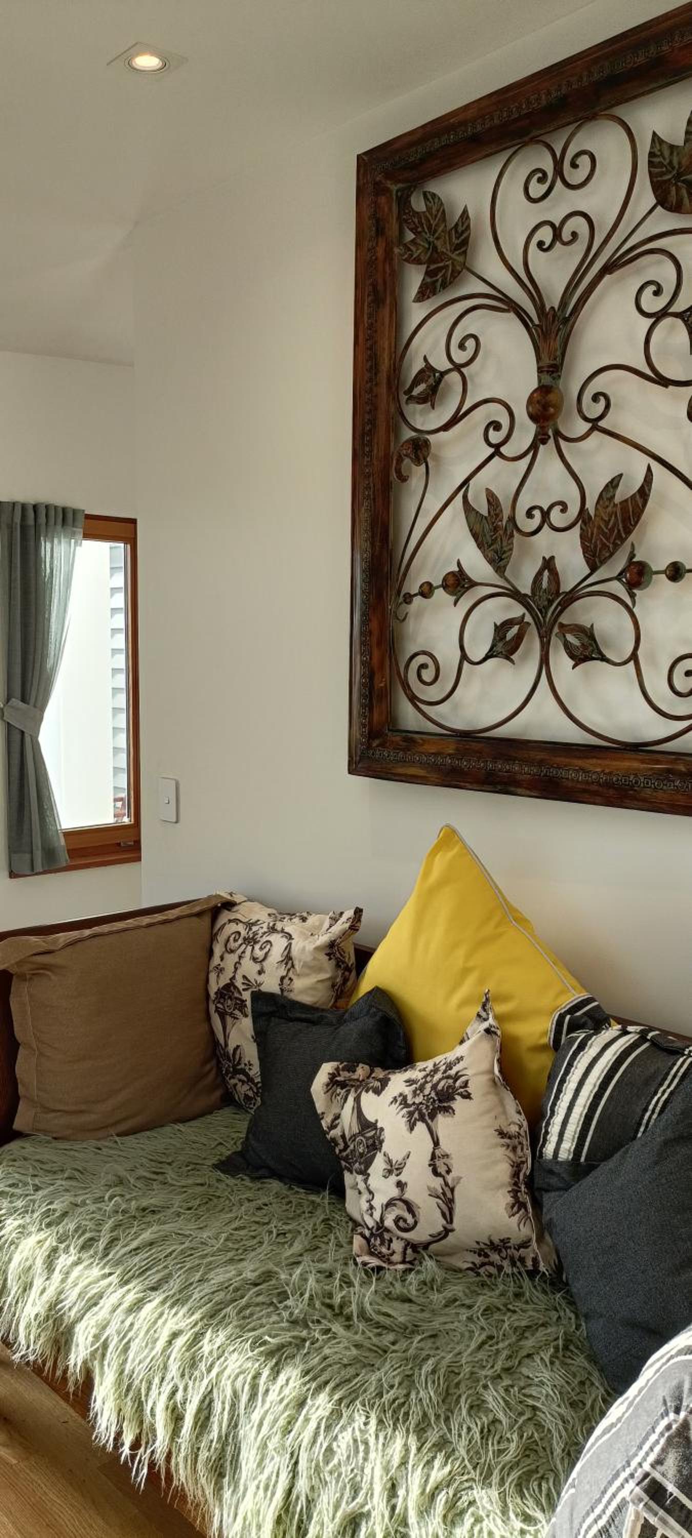 Luxurious waterfront accommodation