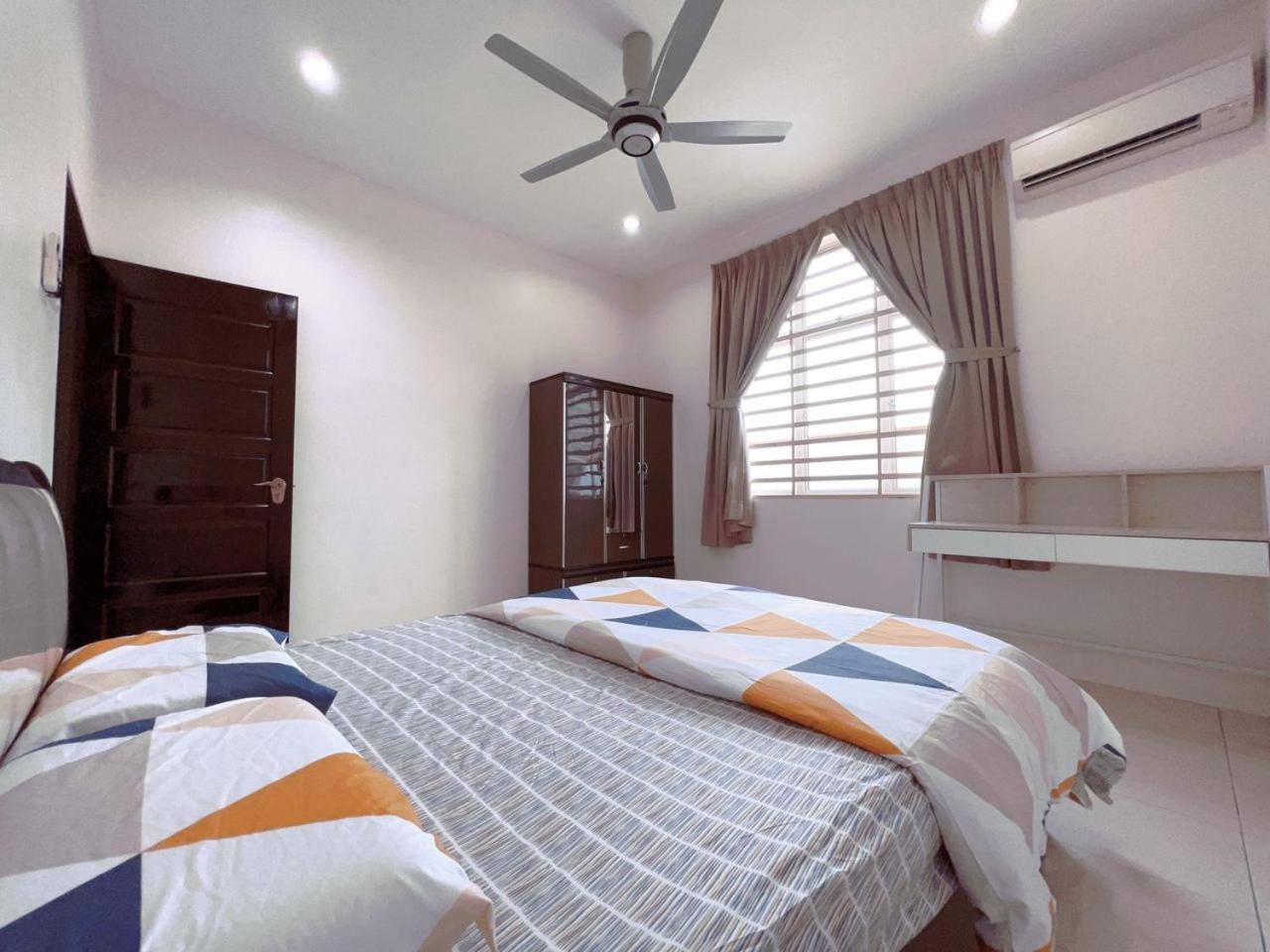 Semi D​ with modern stay photo 7